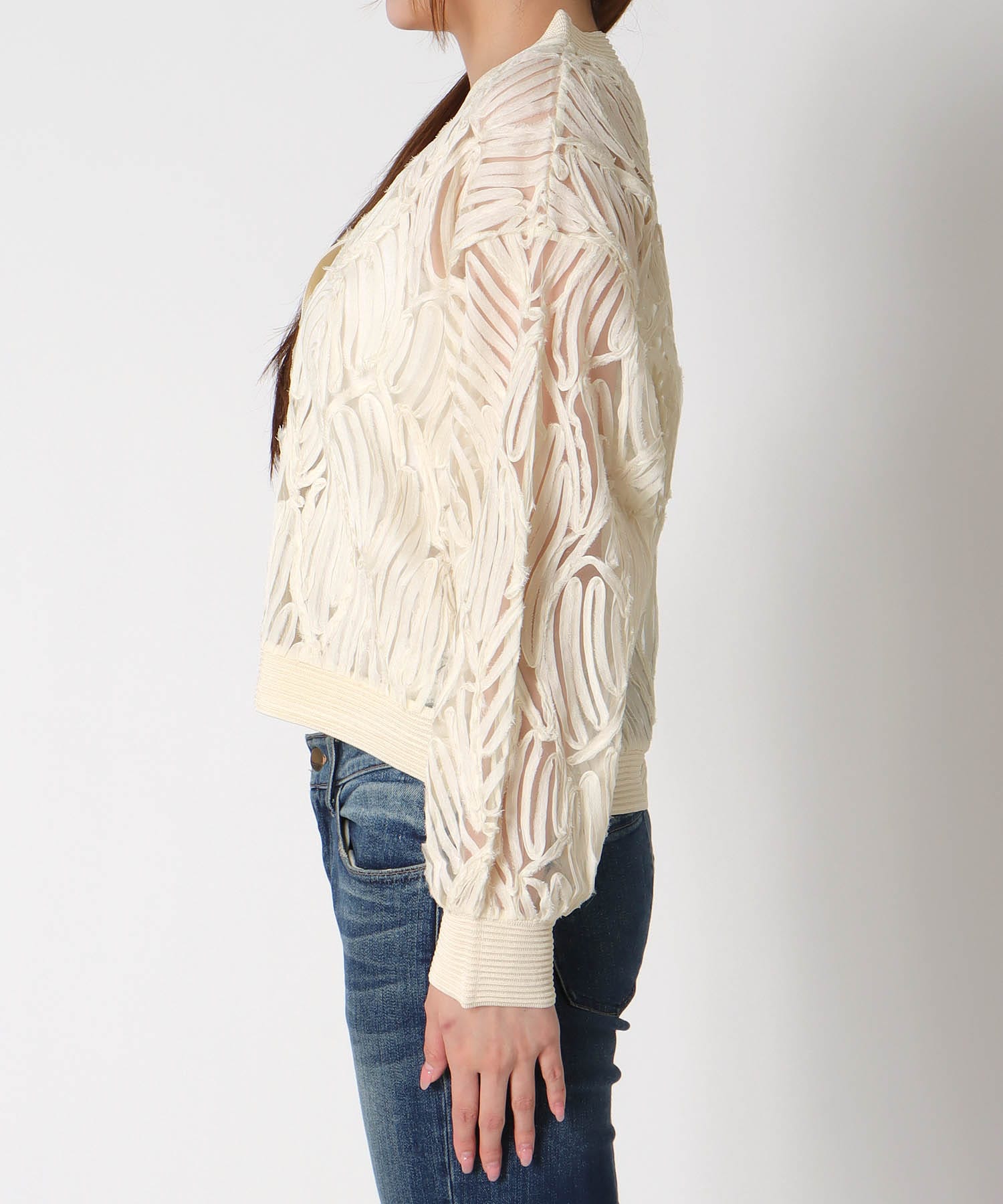 コード刺繍レースカーディガン