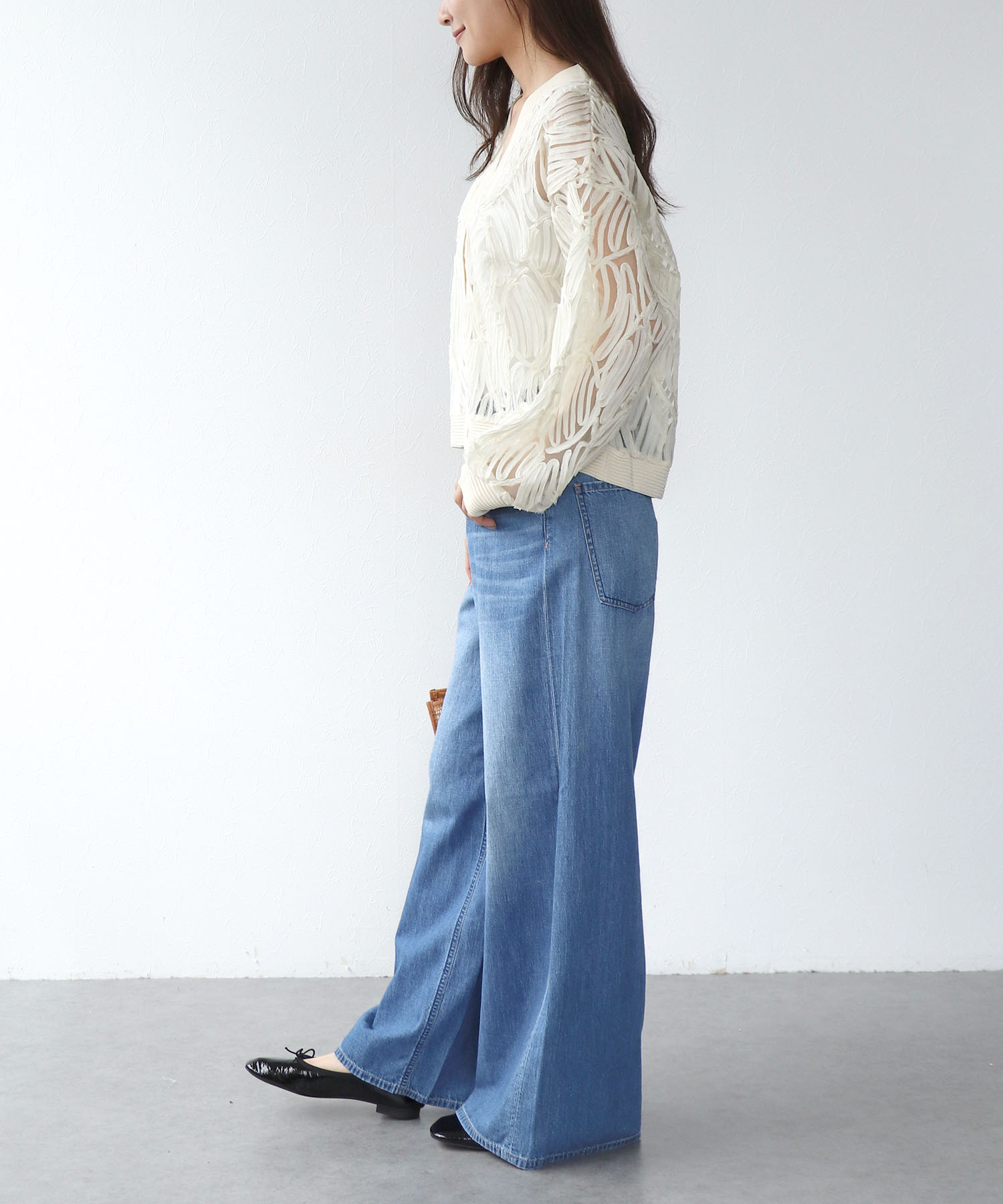 コード刺繍レースカーディガン