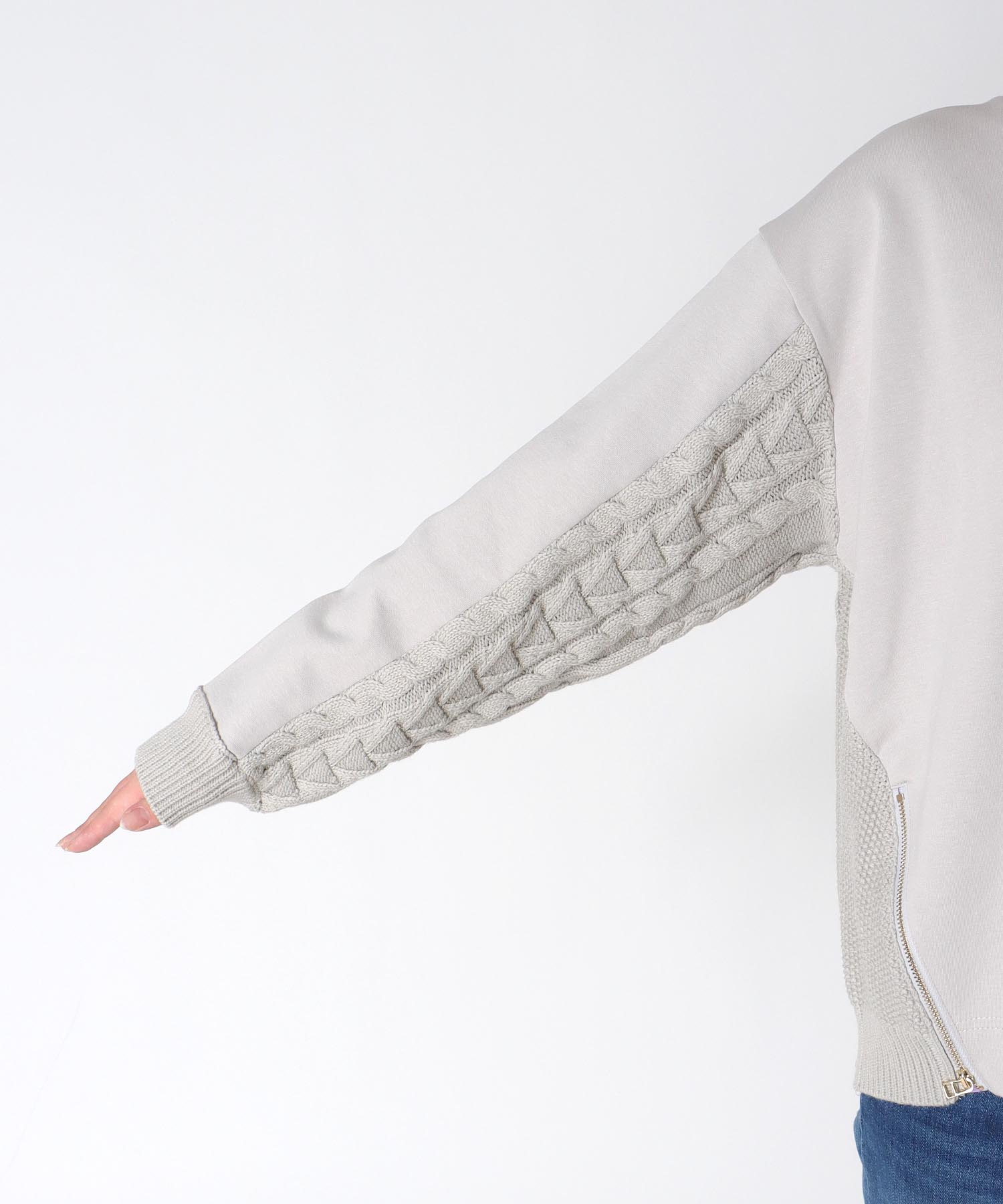 ケーブルドッキングプルオーバー