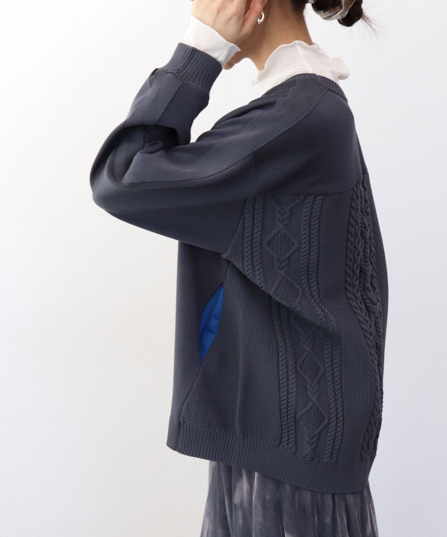 カットソー×ケーブルトップス