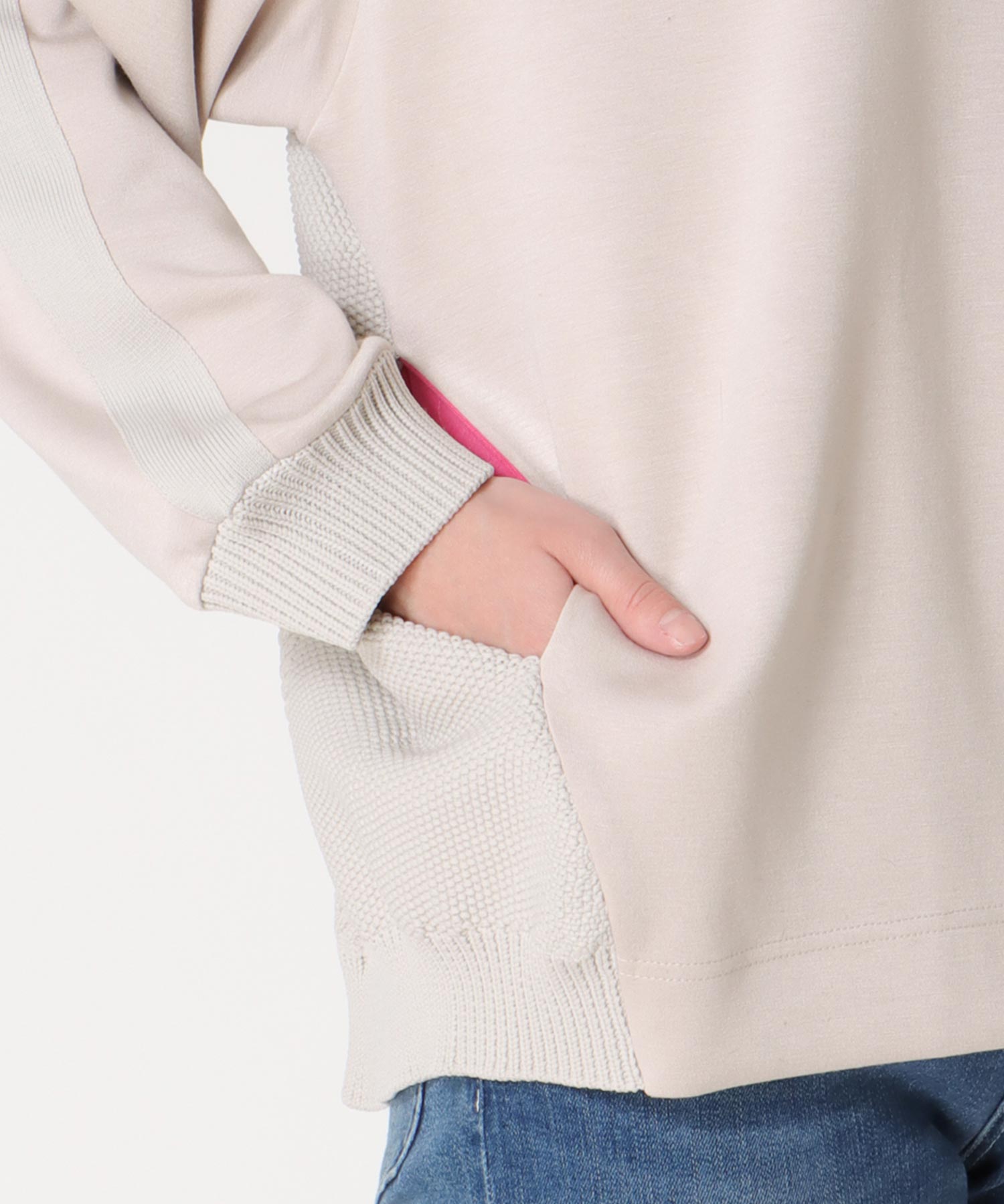 カットソー×ケーブルトップス