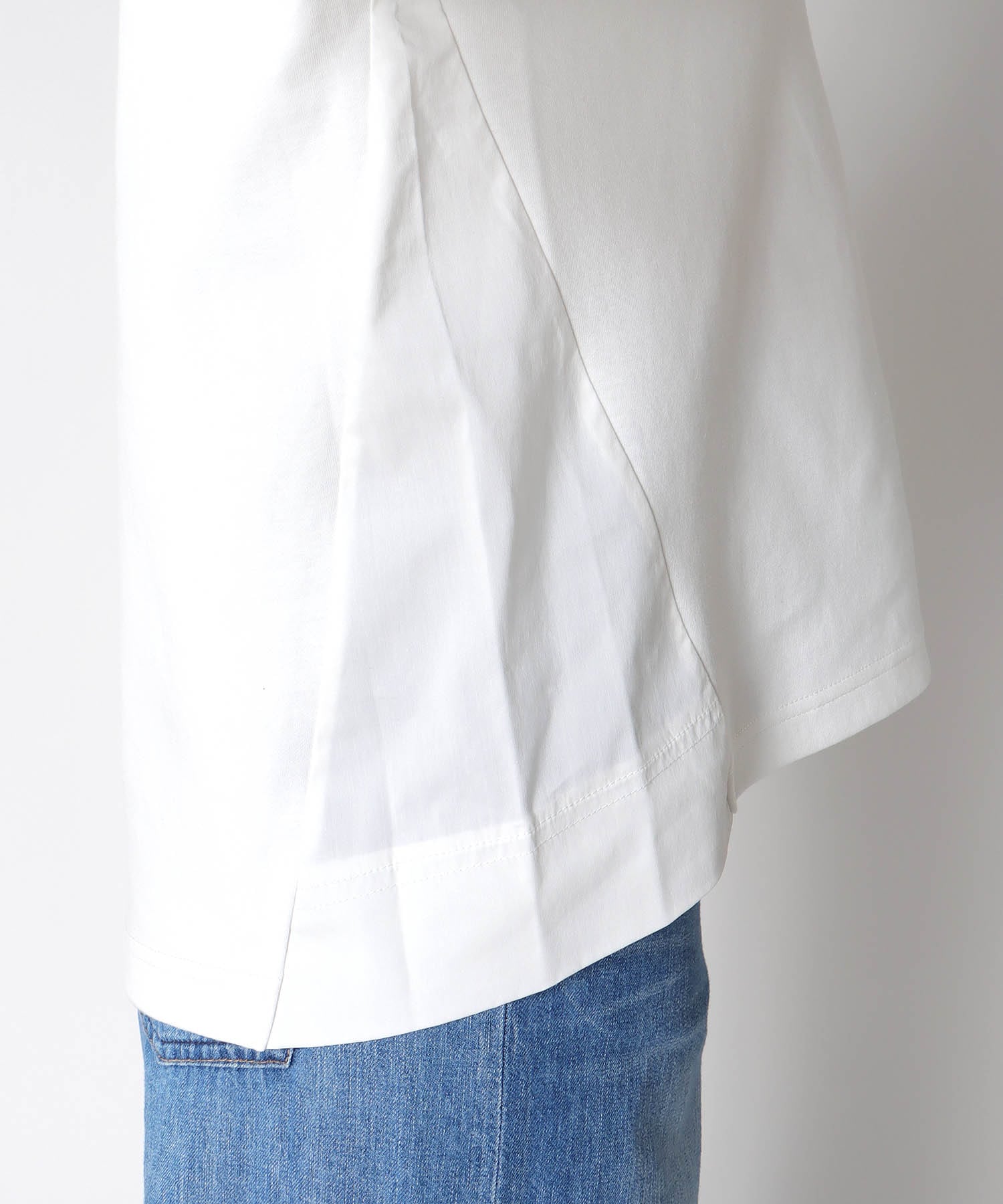 袖ドッキングダンボールトップス