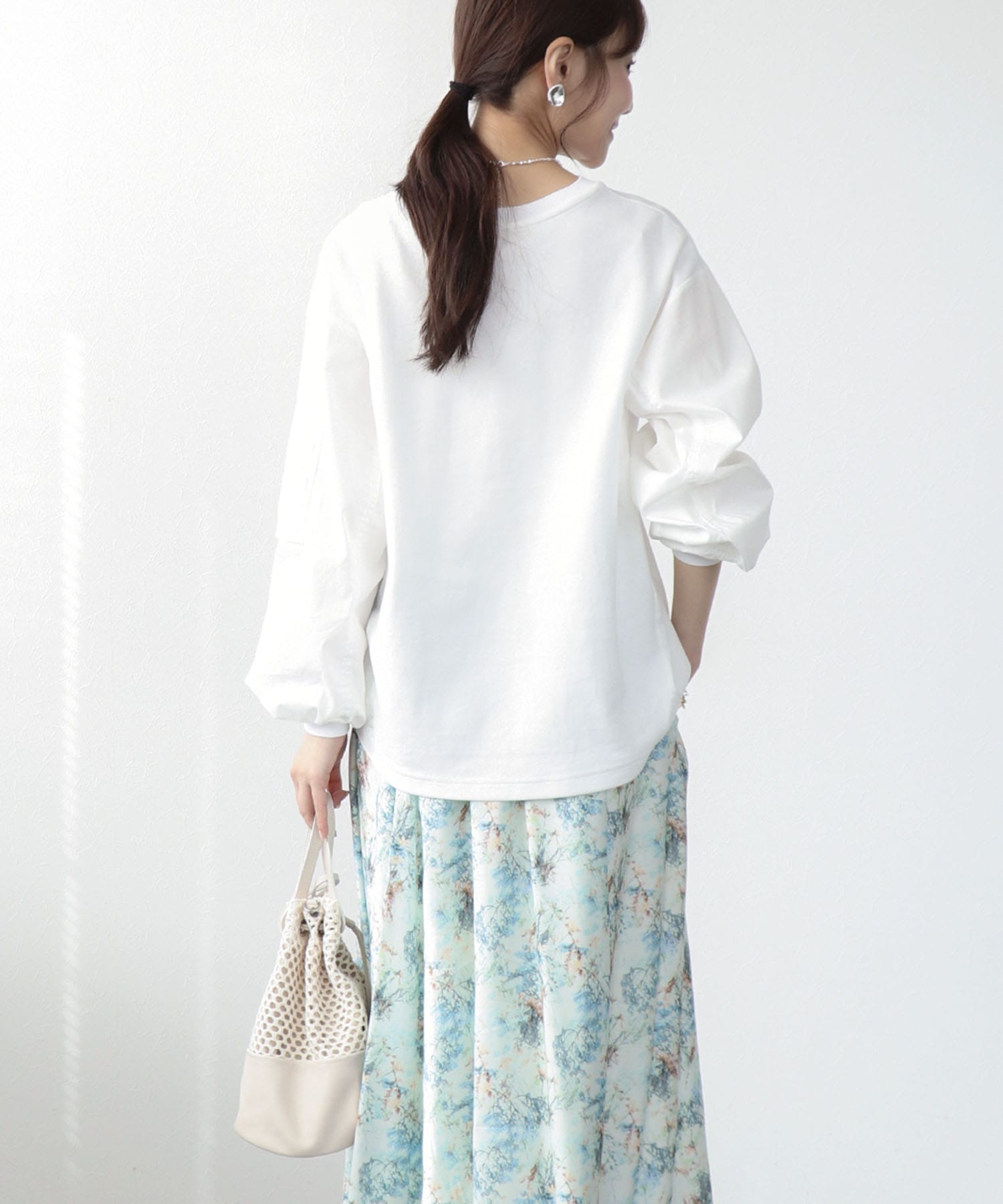 袖ドッキングダンボールトップス