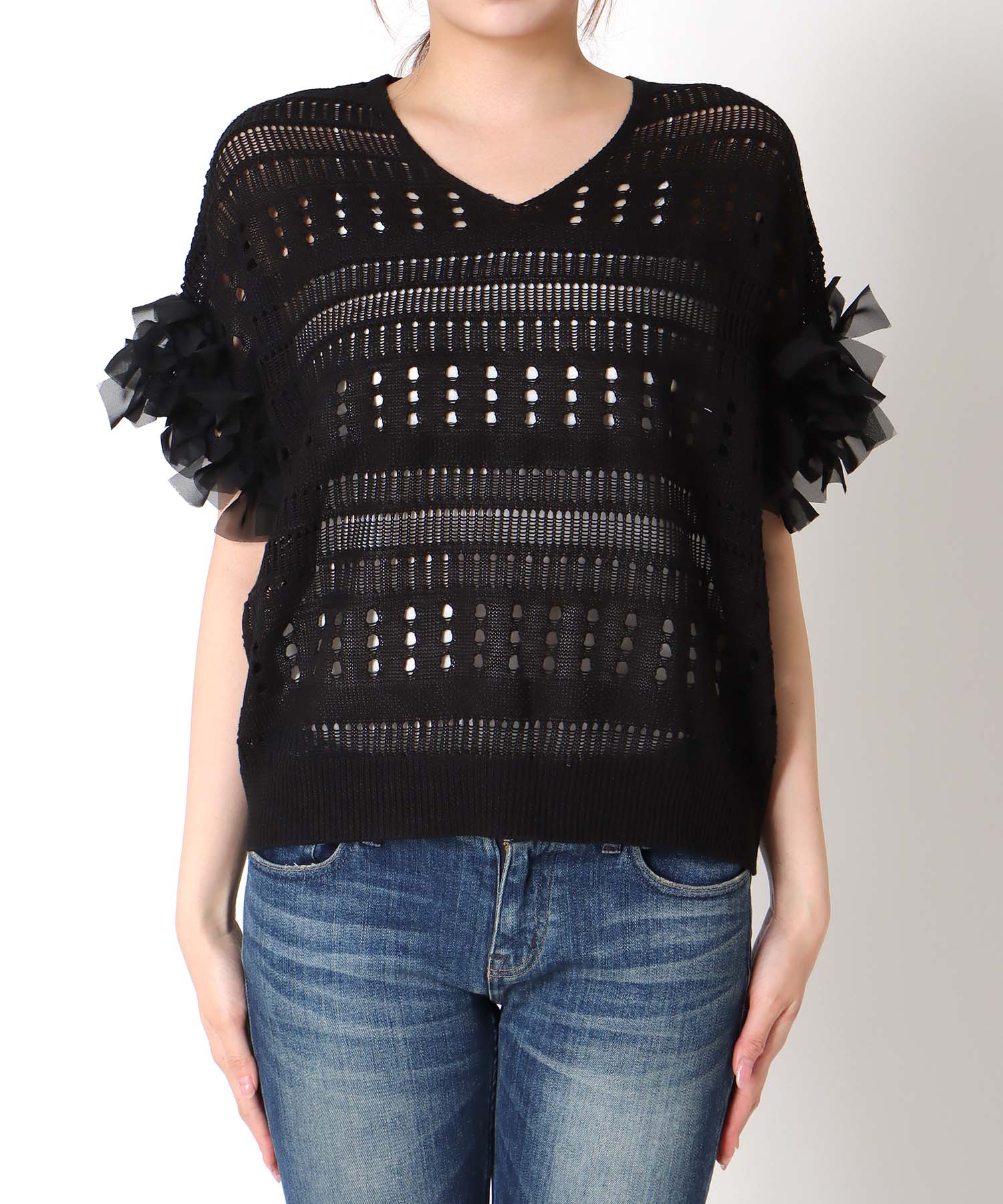 透かし柄袖リボントップス