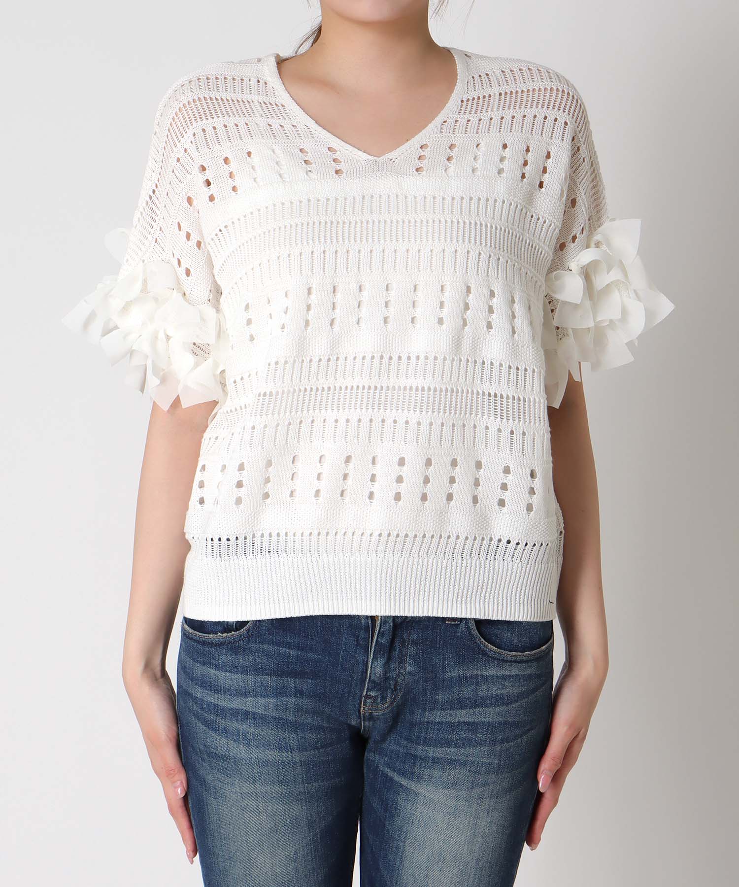 透かし柄袖リボントップス