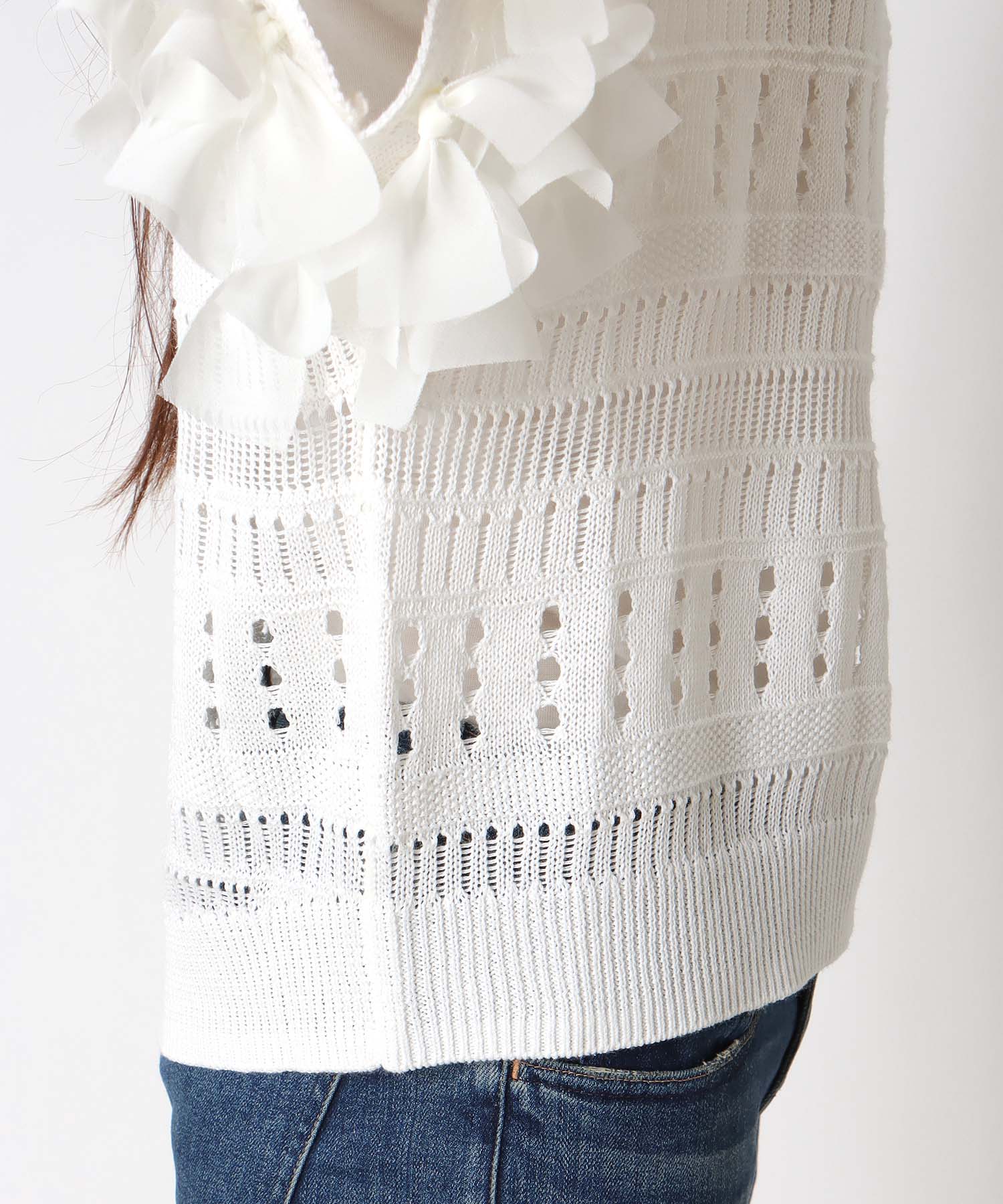 透かし柄袖リボントップス