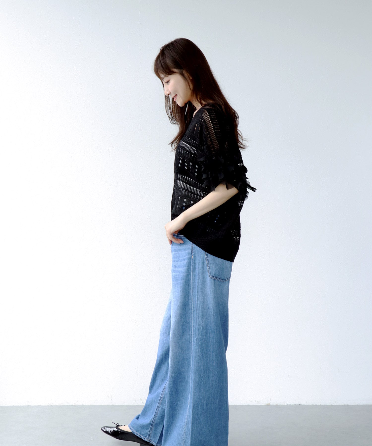 透かし柄袖リボントップス