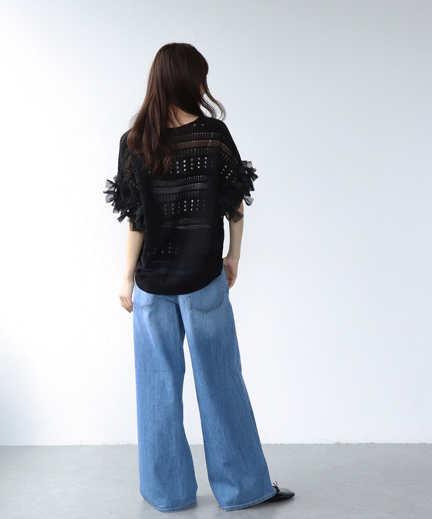 透かし柄袖リボントップス