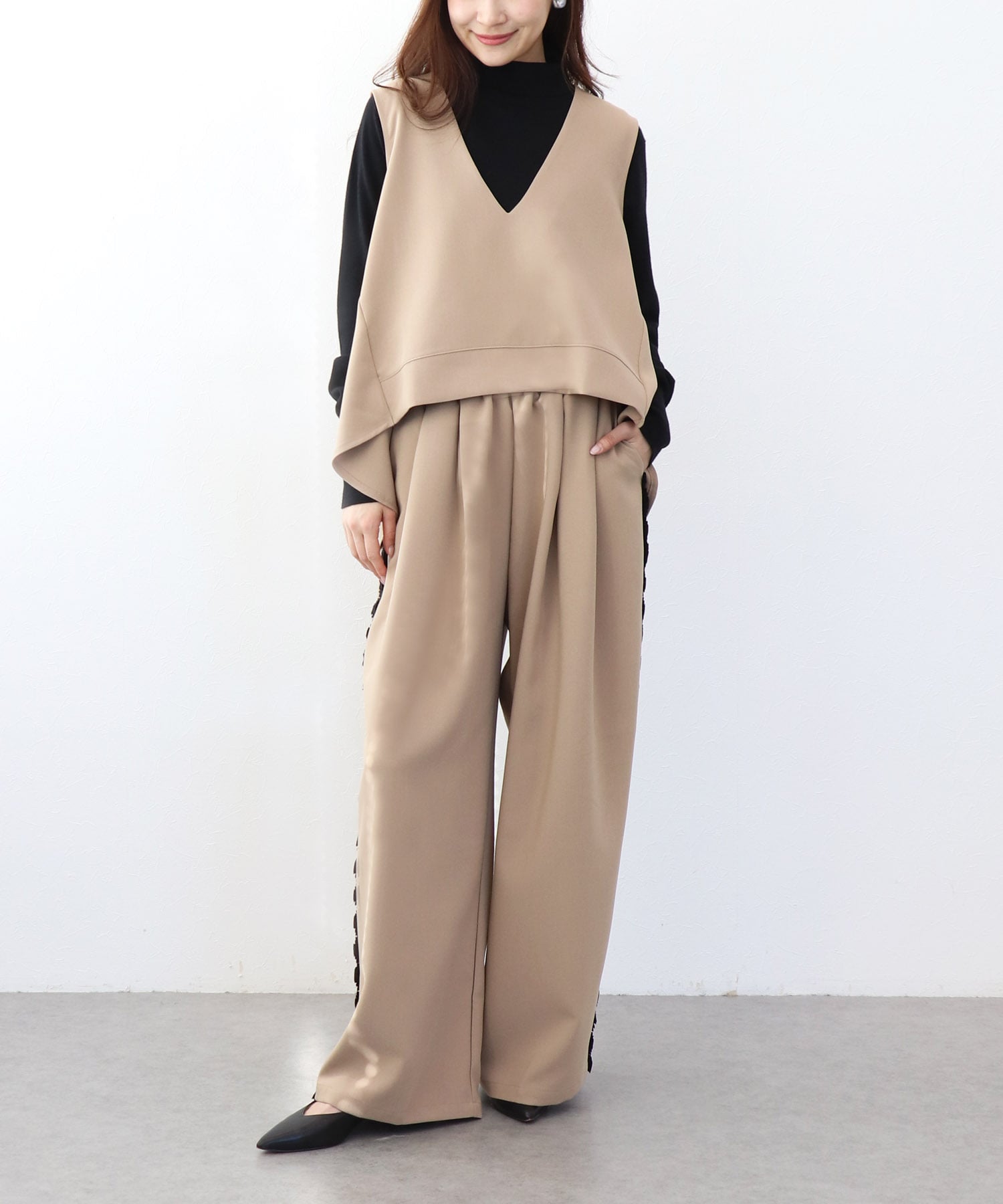 サイドプリーツワイドパンツ