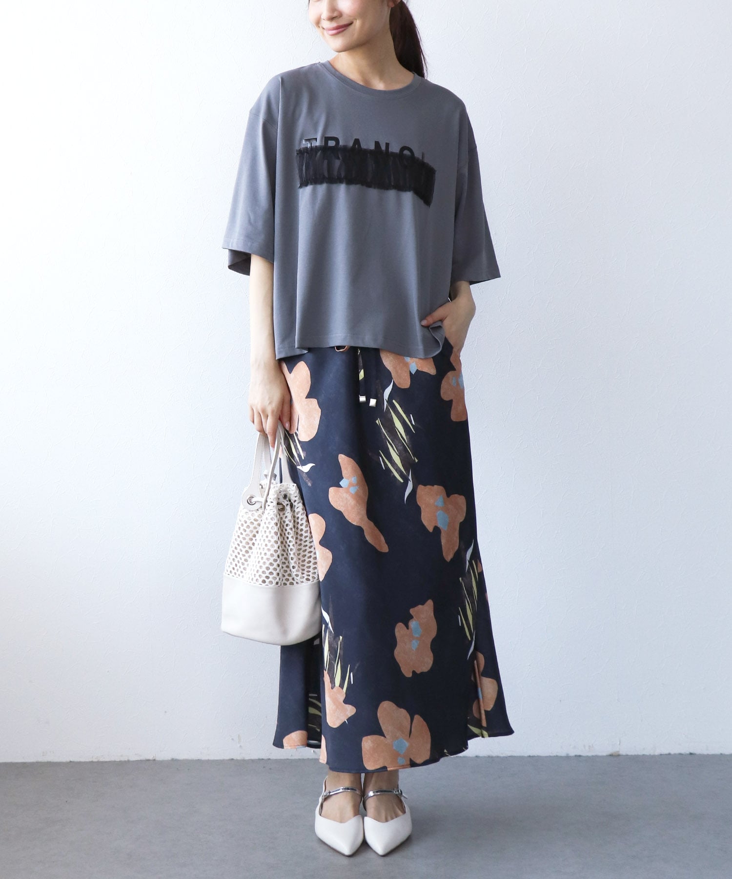 TRANOIワイドTシャツ