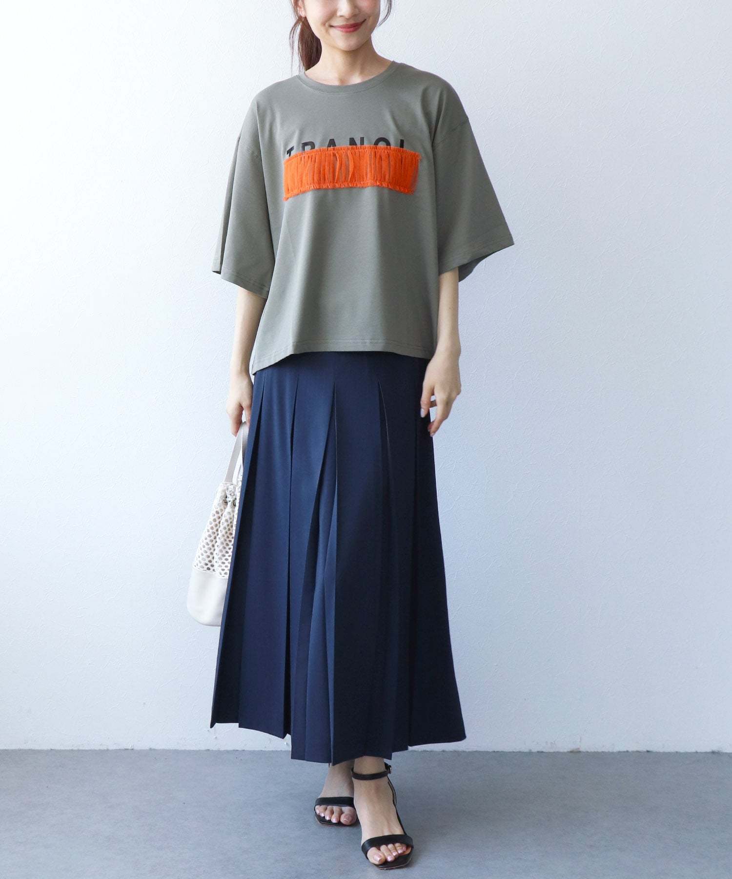TRANOIワイドTシャツ