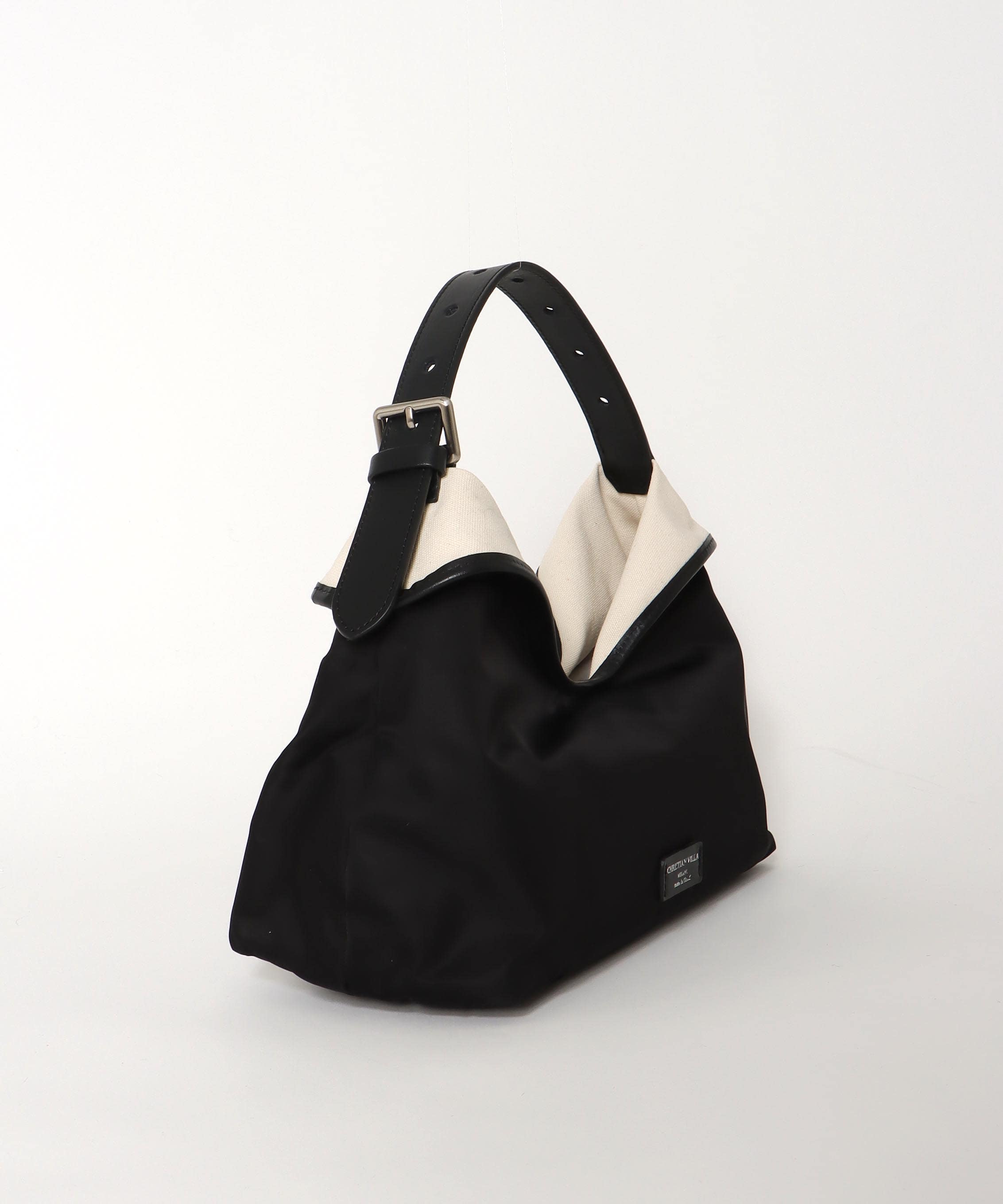 ナイロントラペーズバッグ【クリスチャンヴィラ/CHRISTIAN VILLA】