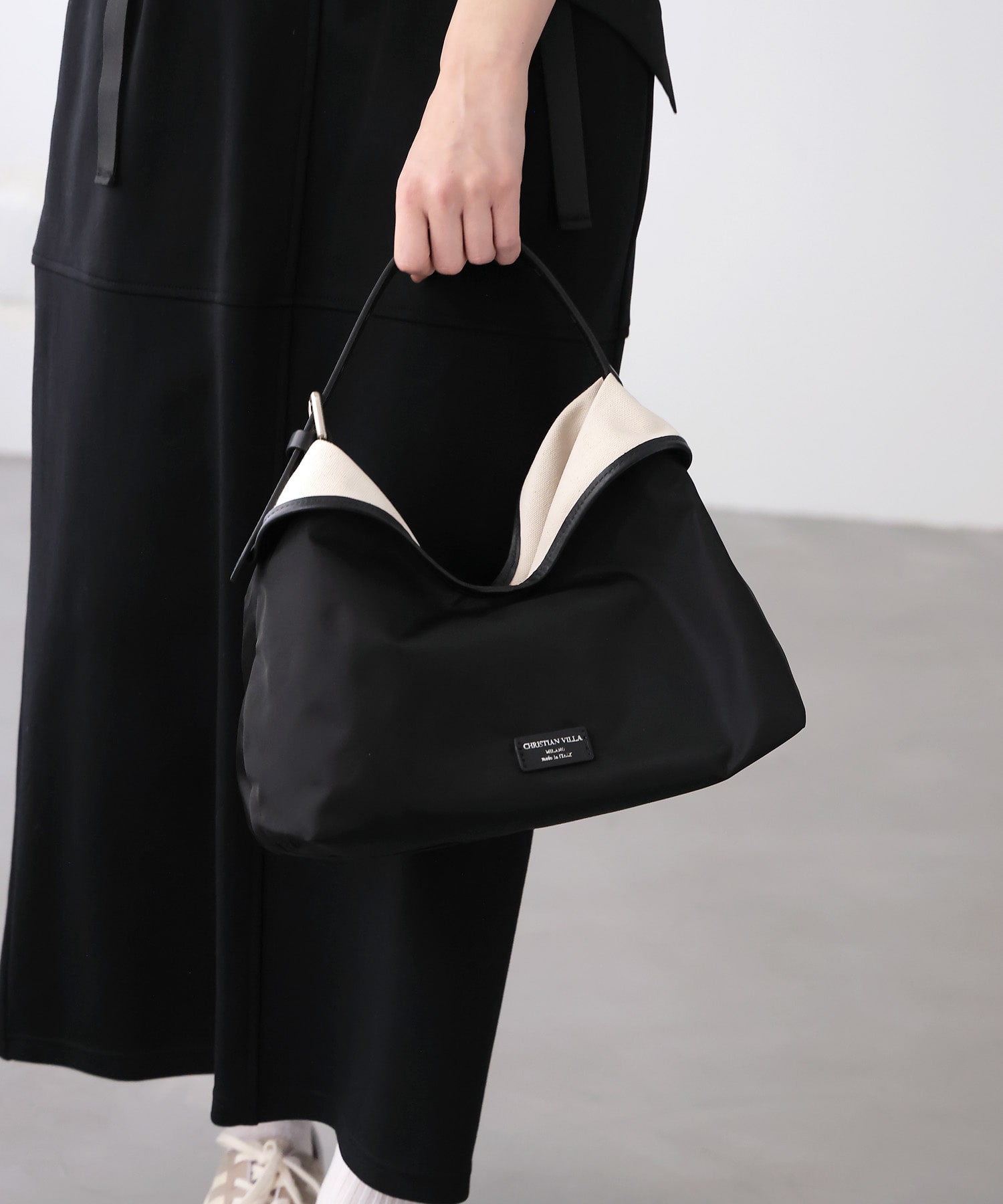 ナイロントラペーズバッグ【クリスチャンヴィラ/CHRISTIAN VILLA】