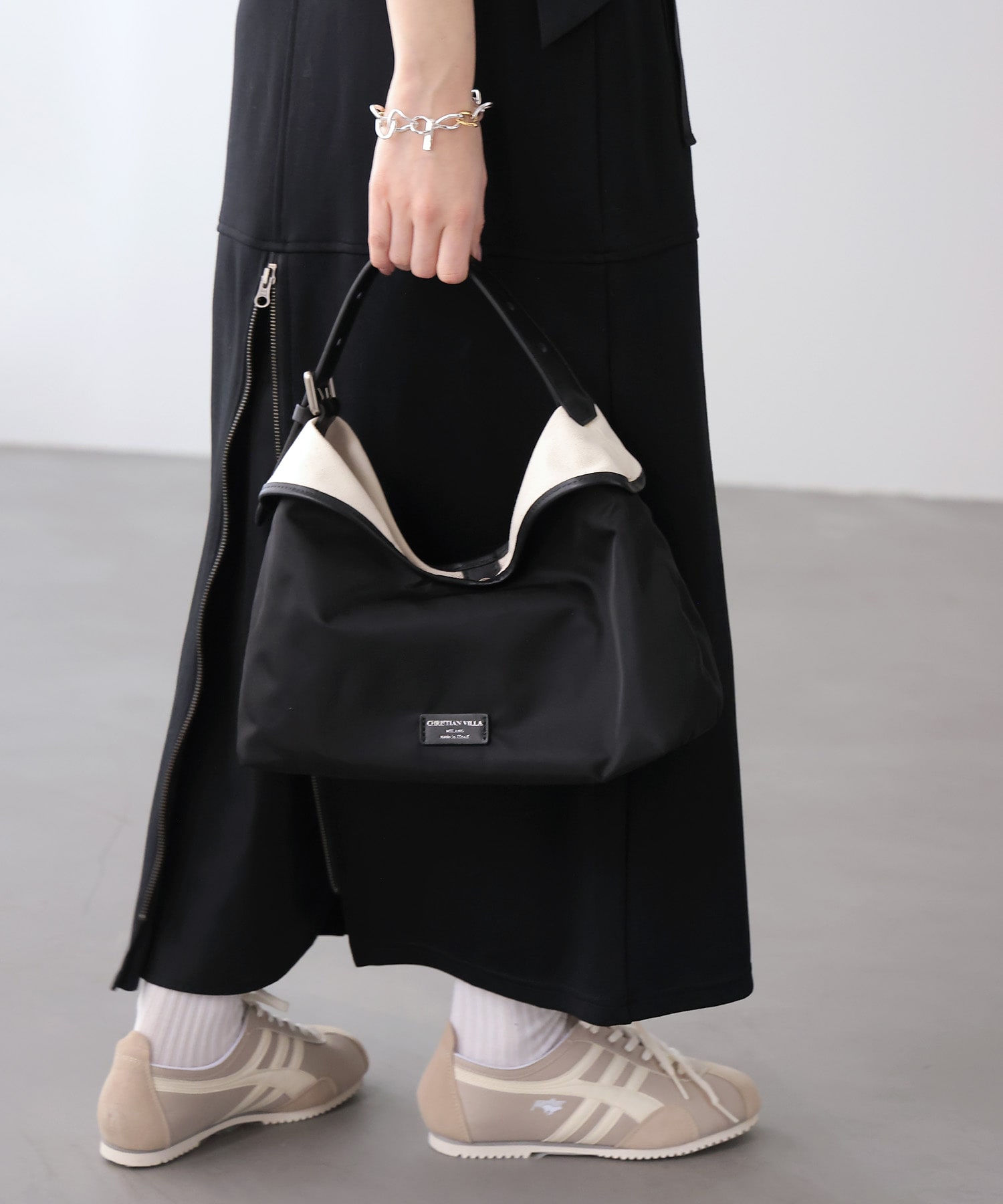 ナイロントラペーズバッグ【クリスチャンヴィラ/CHRISTIAN VILLA】