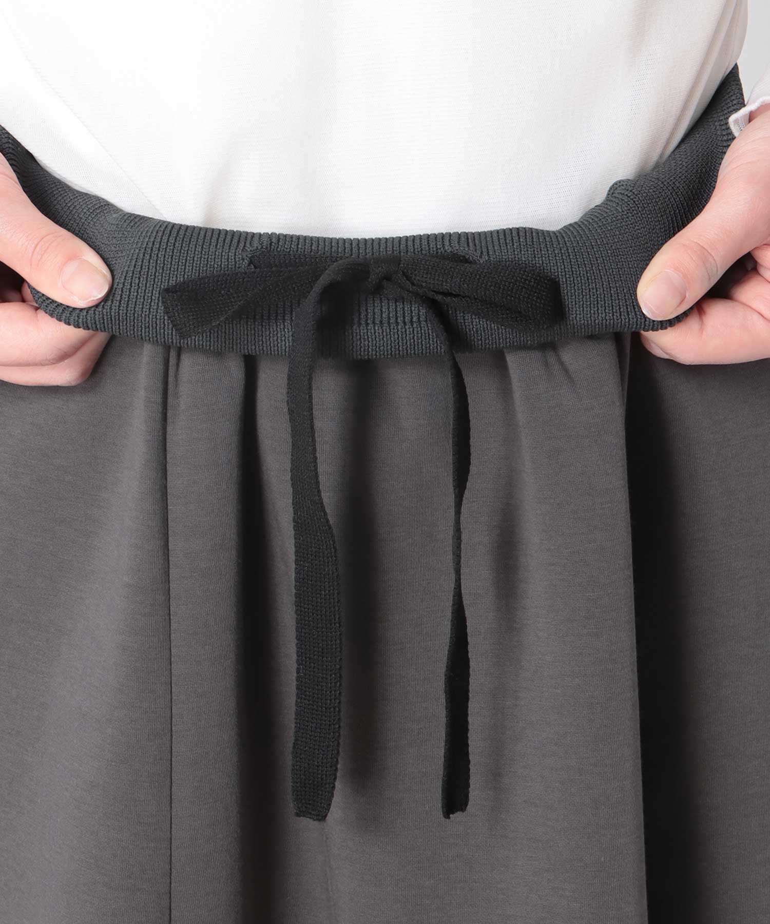 ダンボールニットフレアスカート