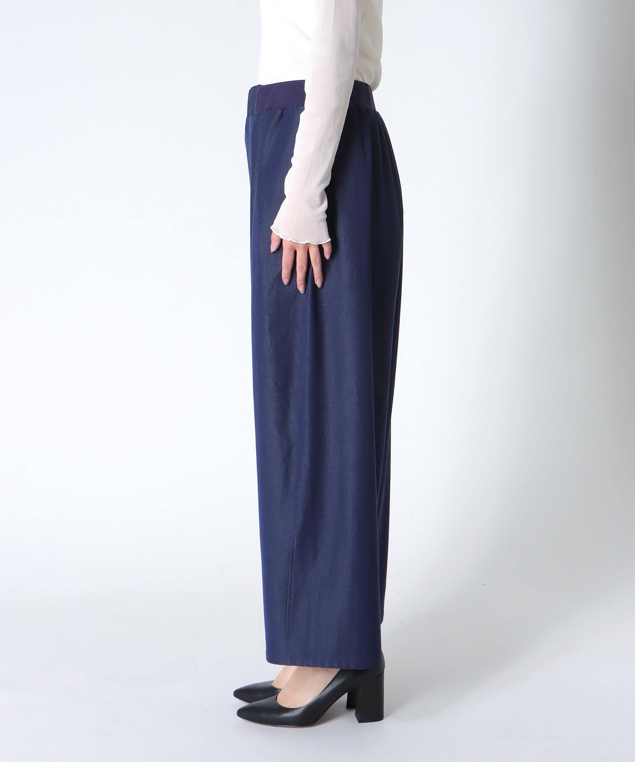 ウエストリブソフトコクーンパンツ