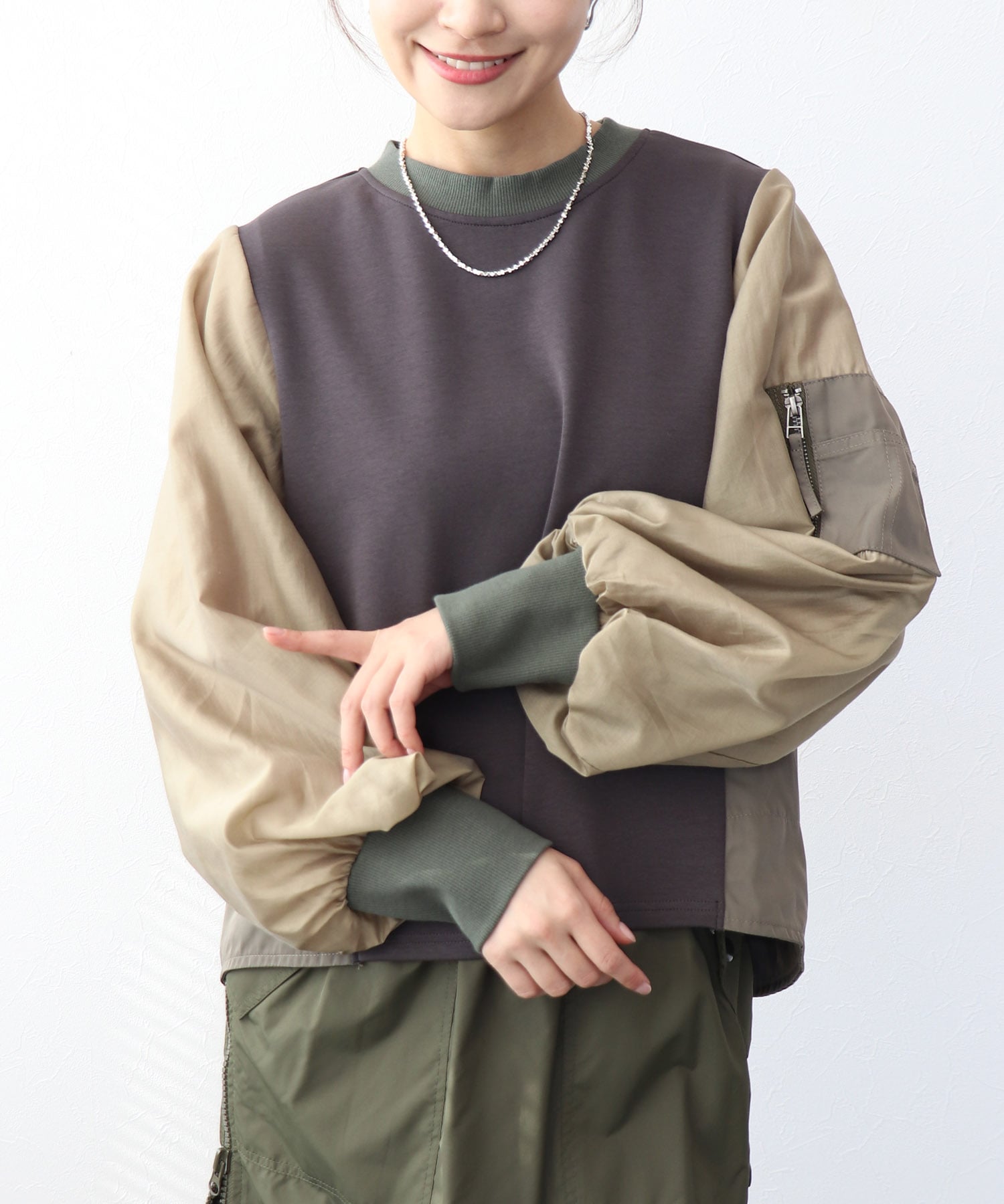 MA-1ライクポンチ異素材トップス