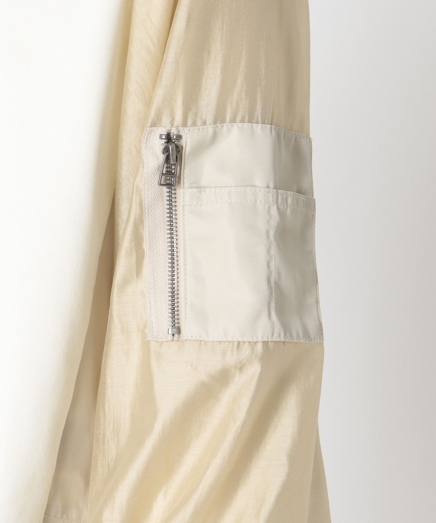 MA-1ライクポンチ異素材トップス