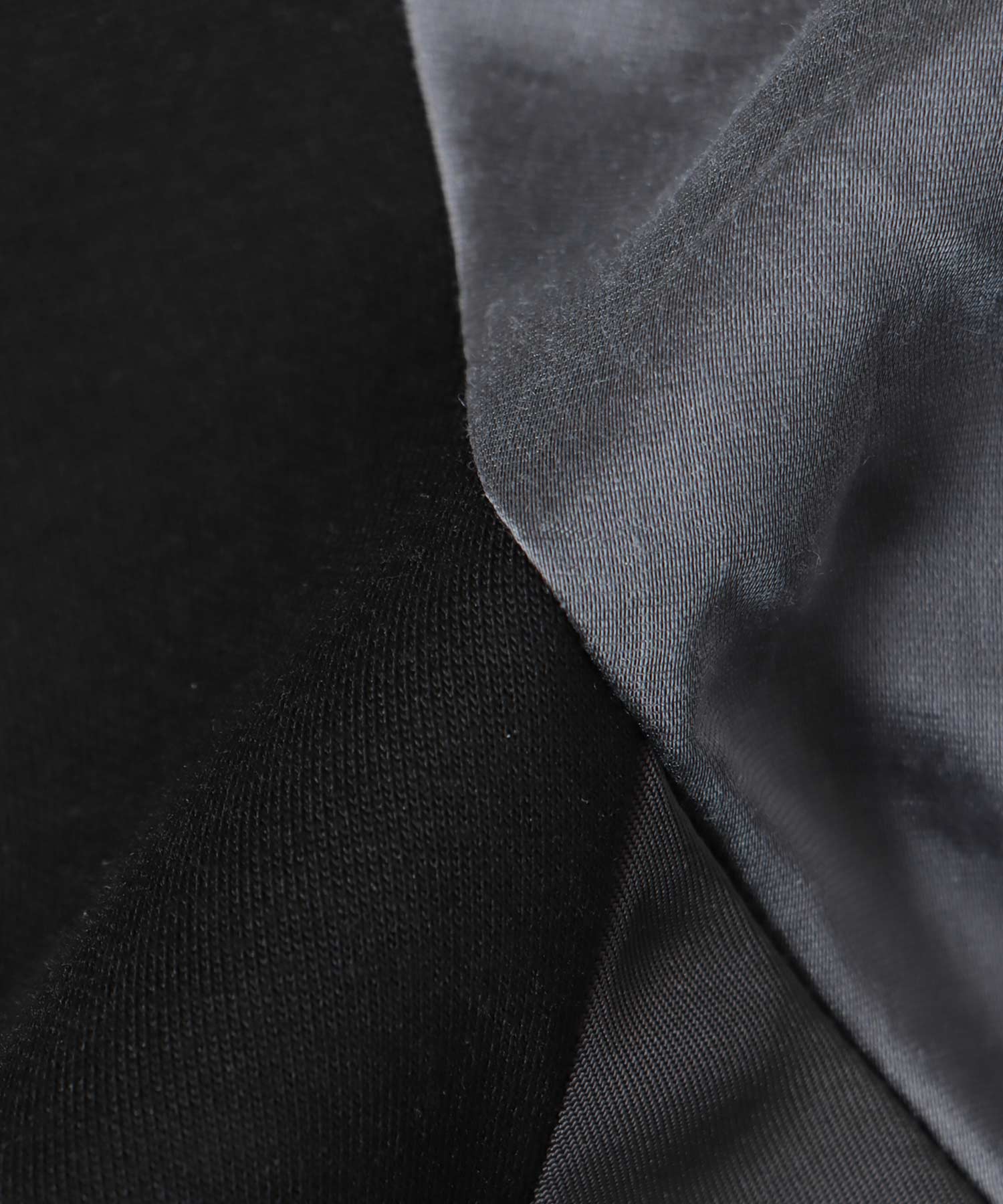 MA-1ライクポンチ異素材トップス