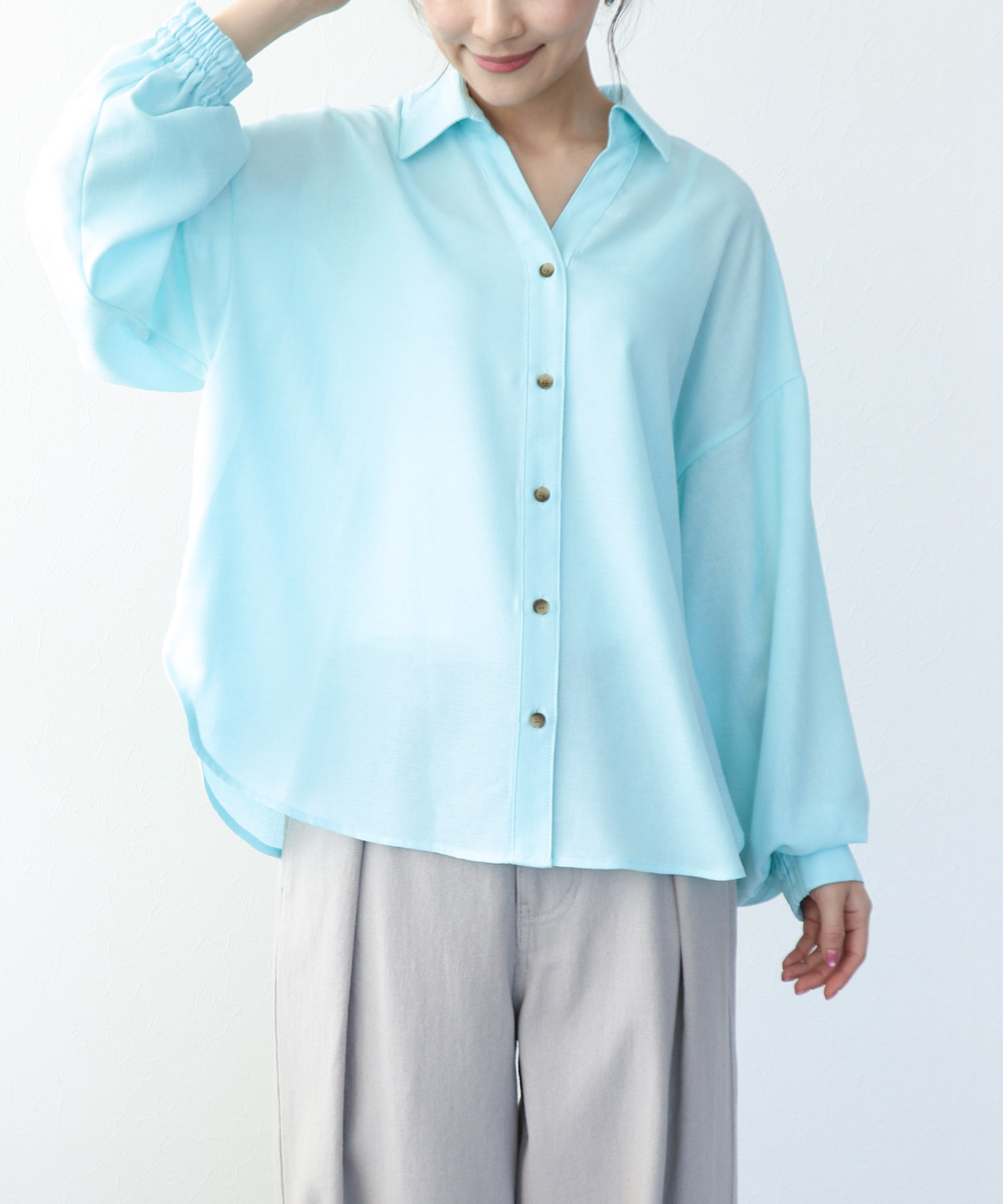 バックテープシャツブラウス