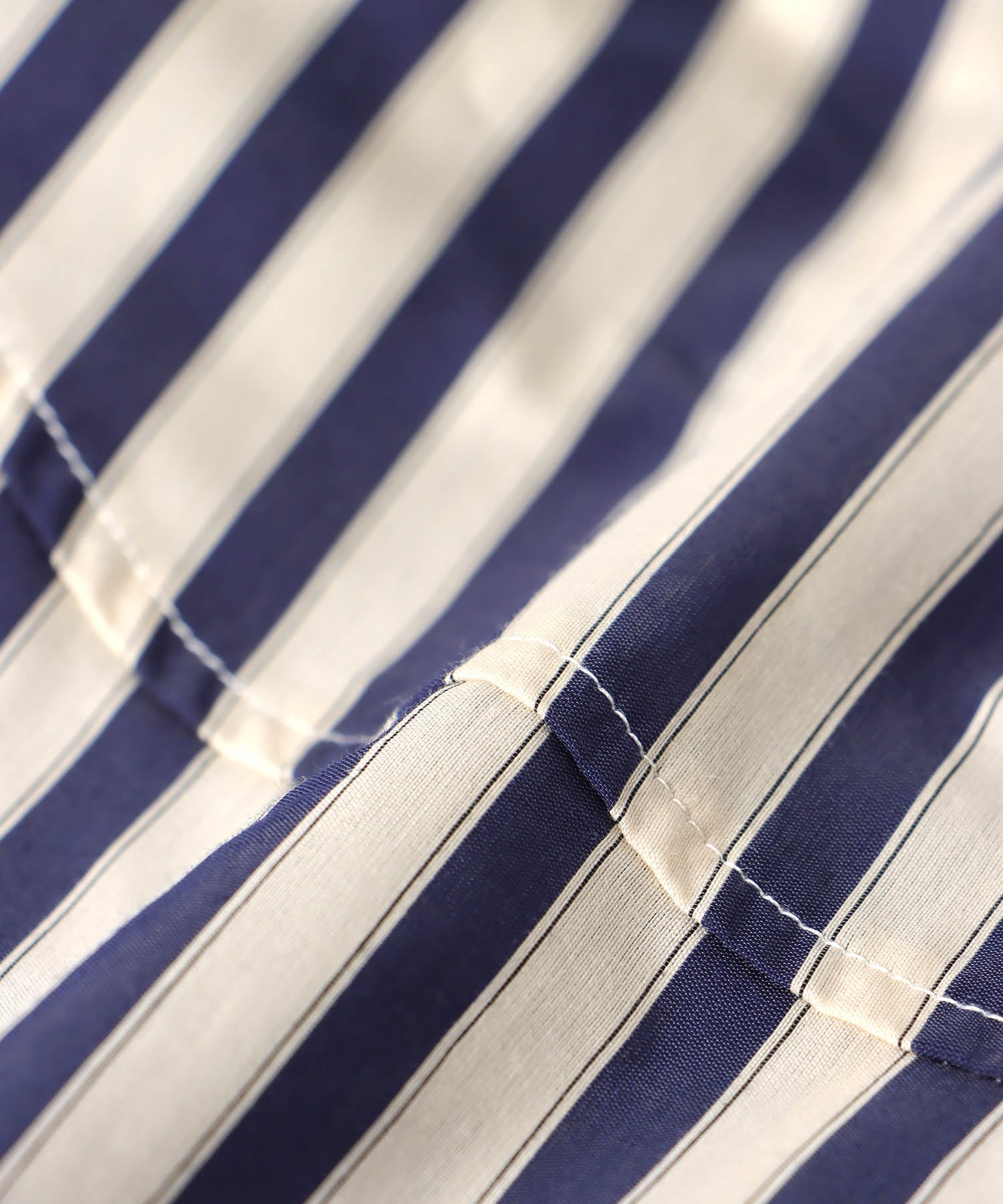 ストライプシャツ