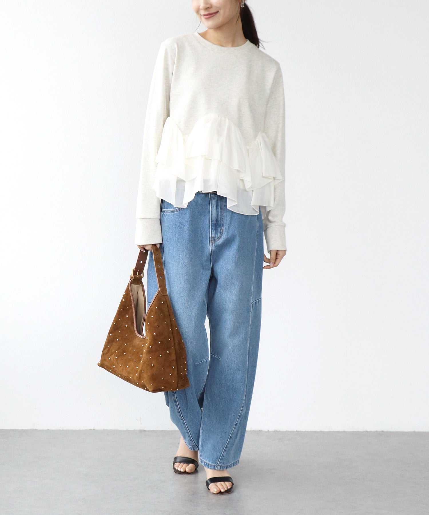 ヘムフリルトップス