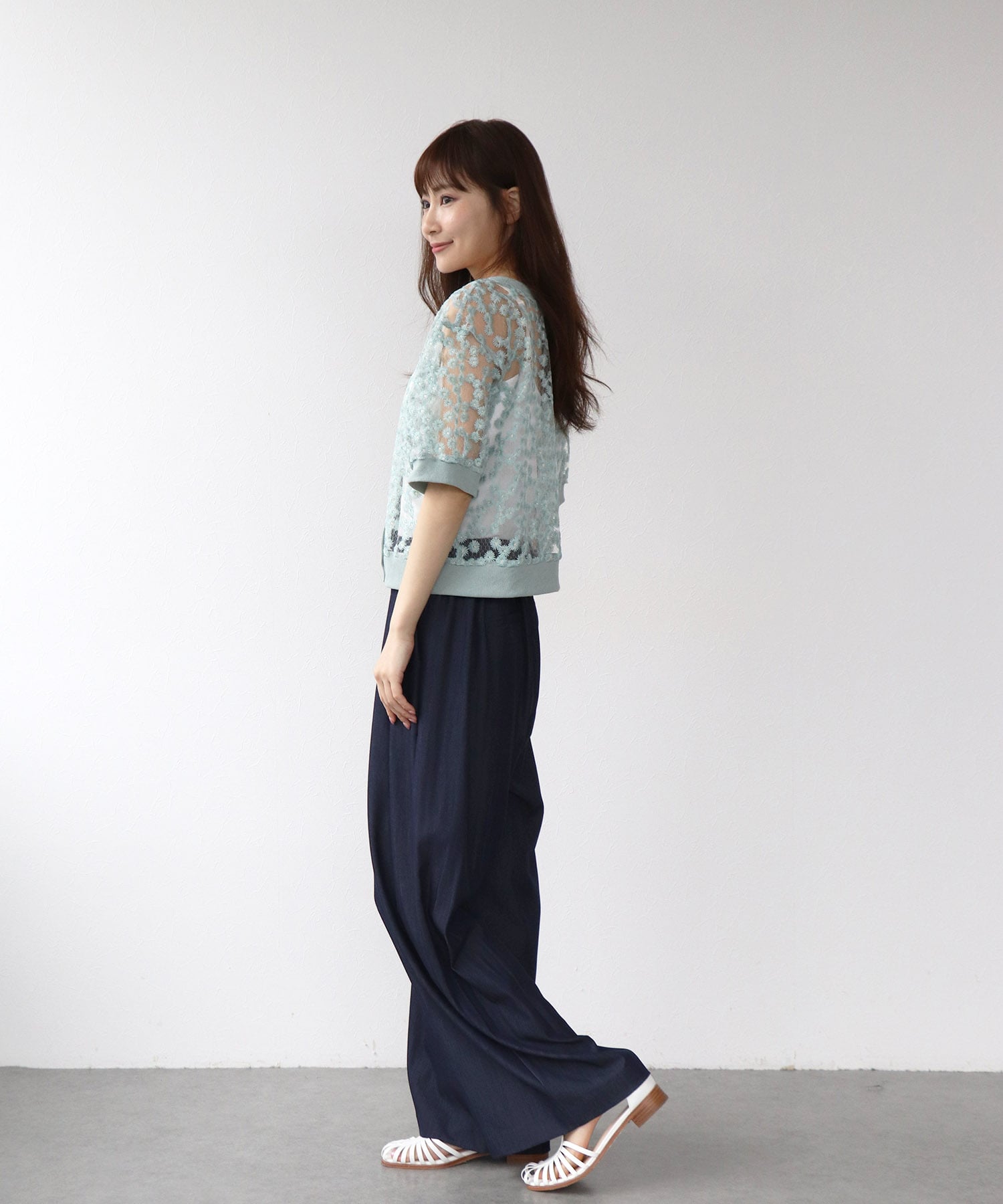 前後2wayデイジー刺繍レースカーディガン