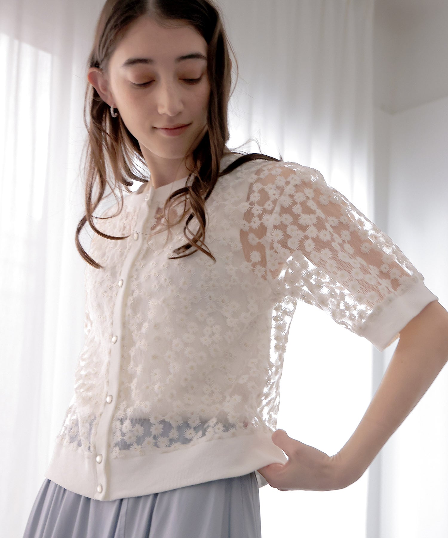 前後2wayデイジー刺繍レースカーディガン