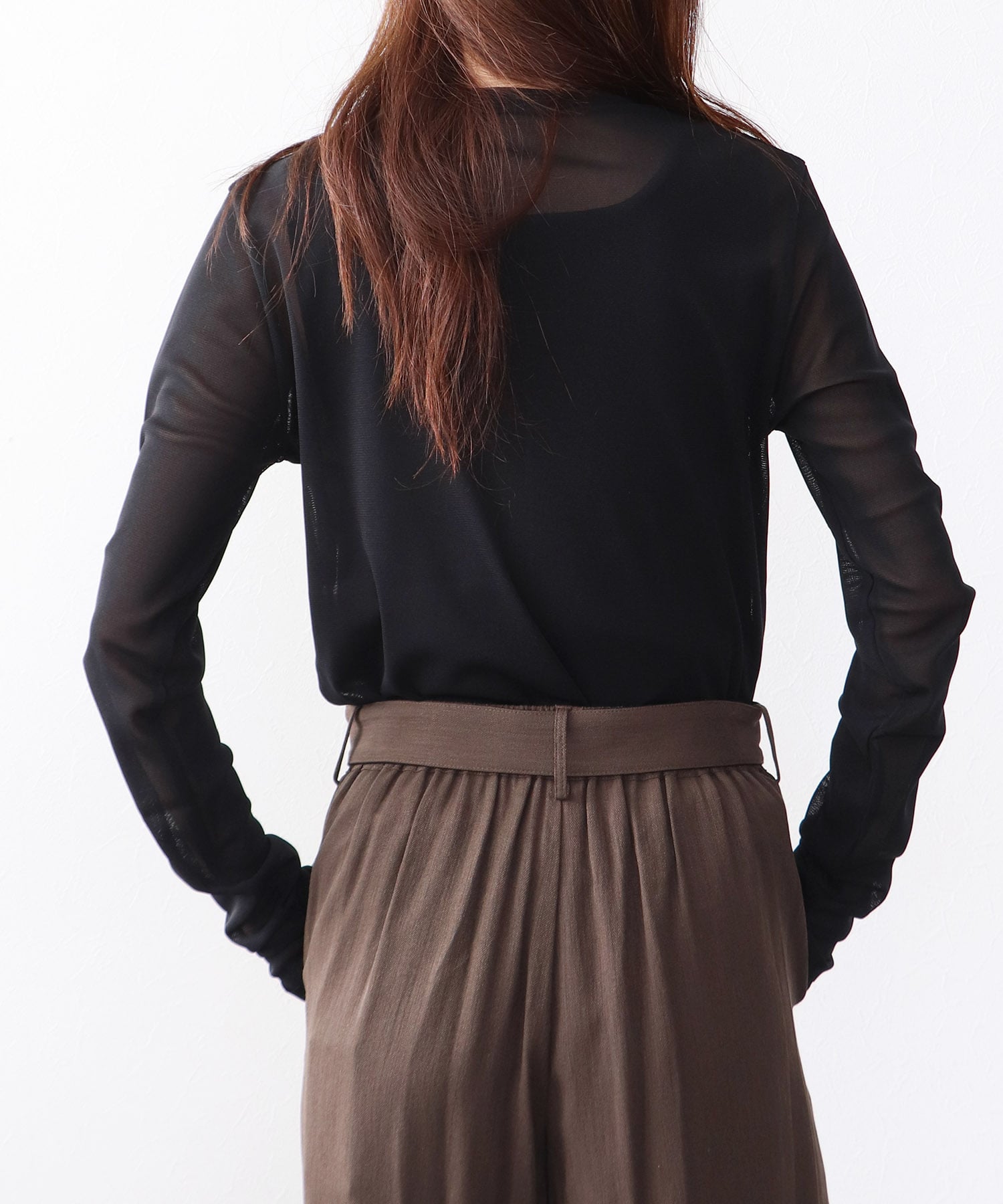 クルーネックロングＴシャツ