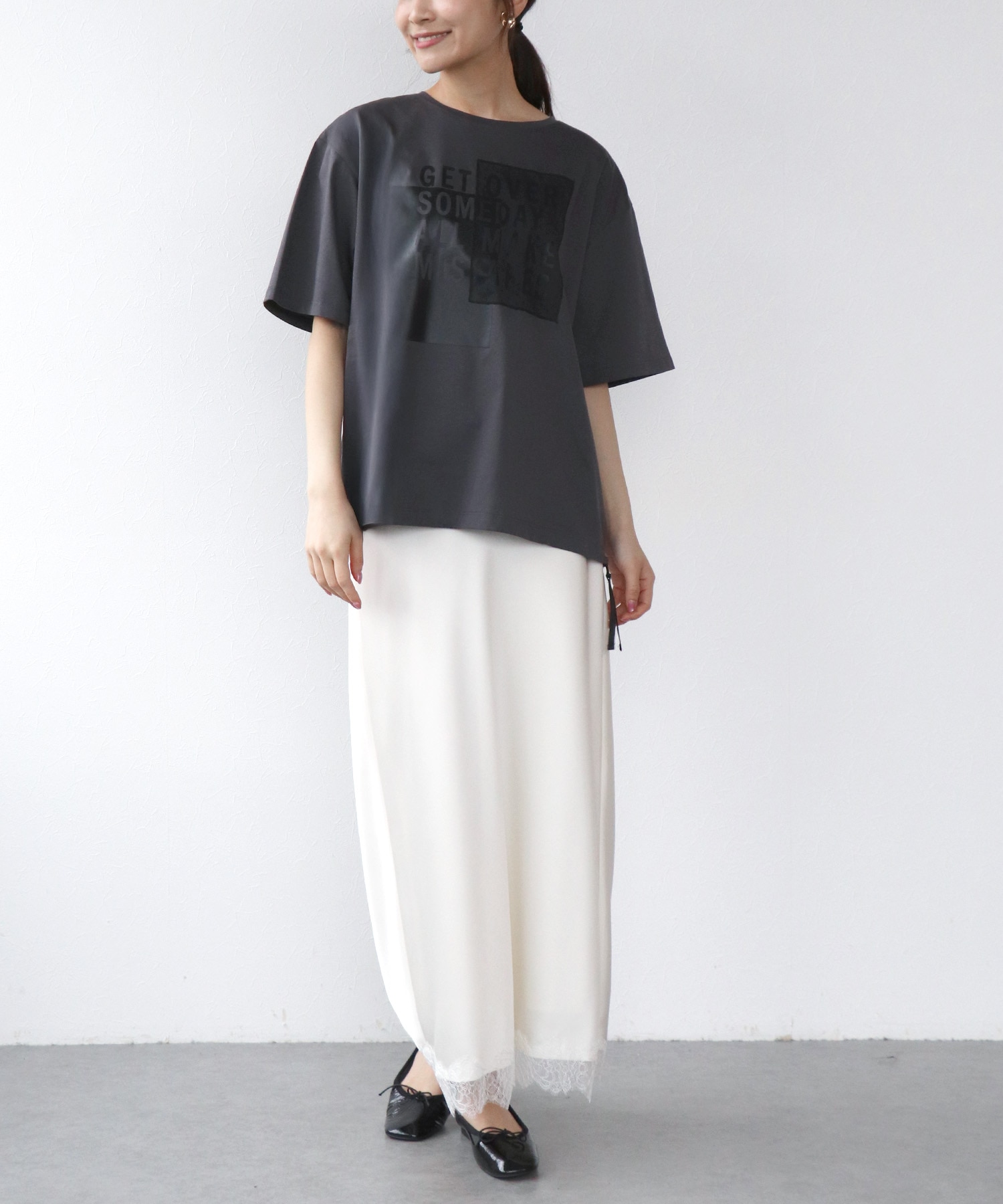 サイドファスナーロゴTシャツ