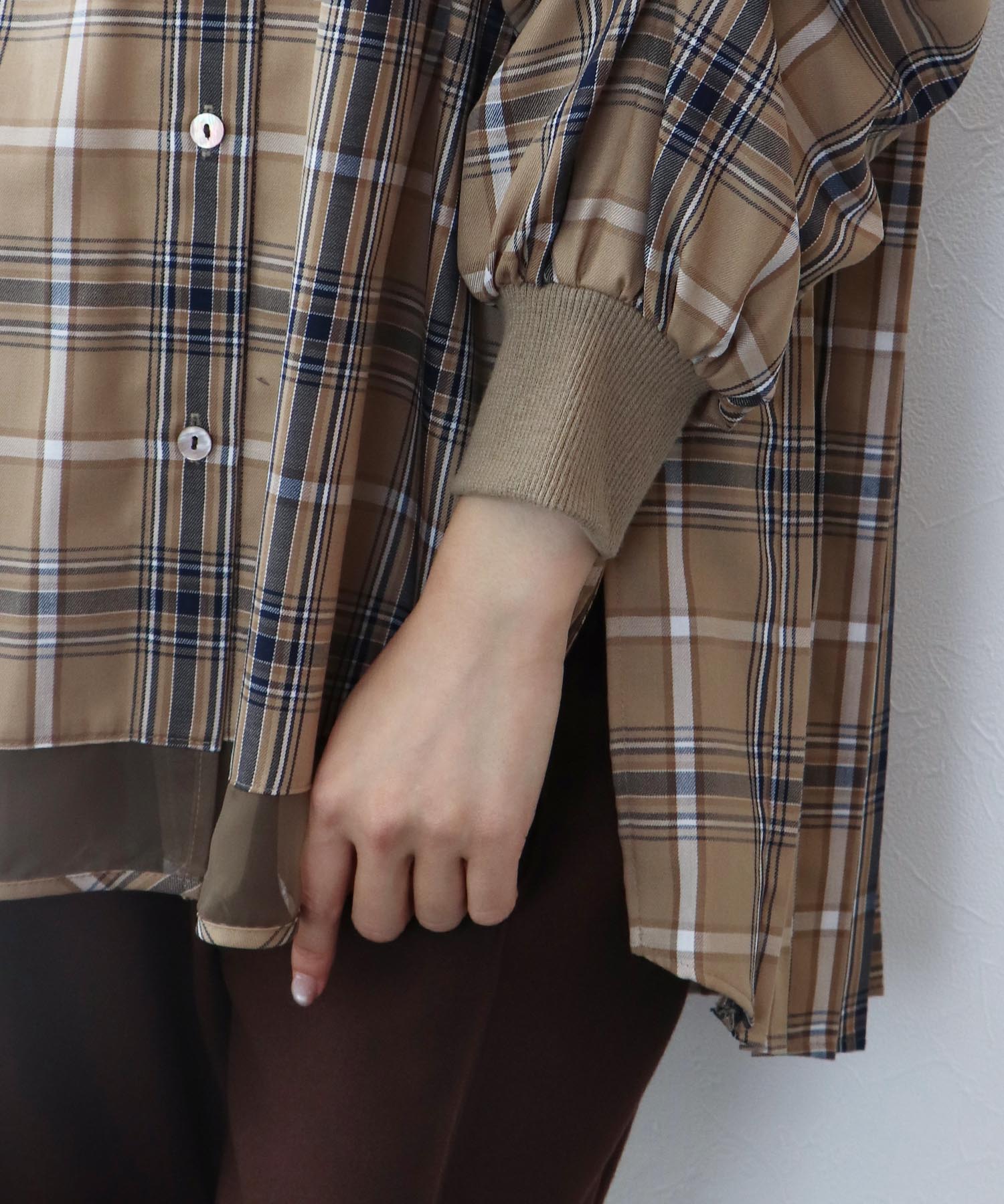 バックプリーツチェックシャツ
