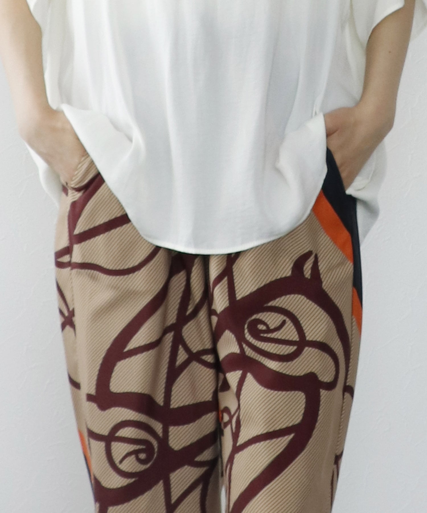 スカーフプリントパンツ