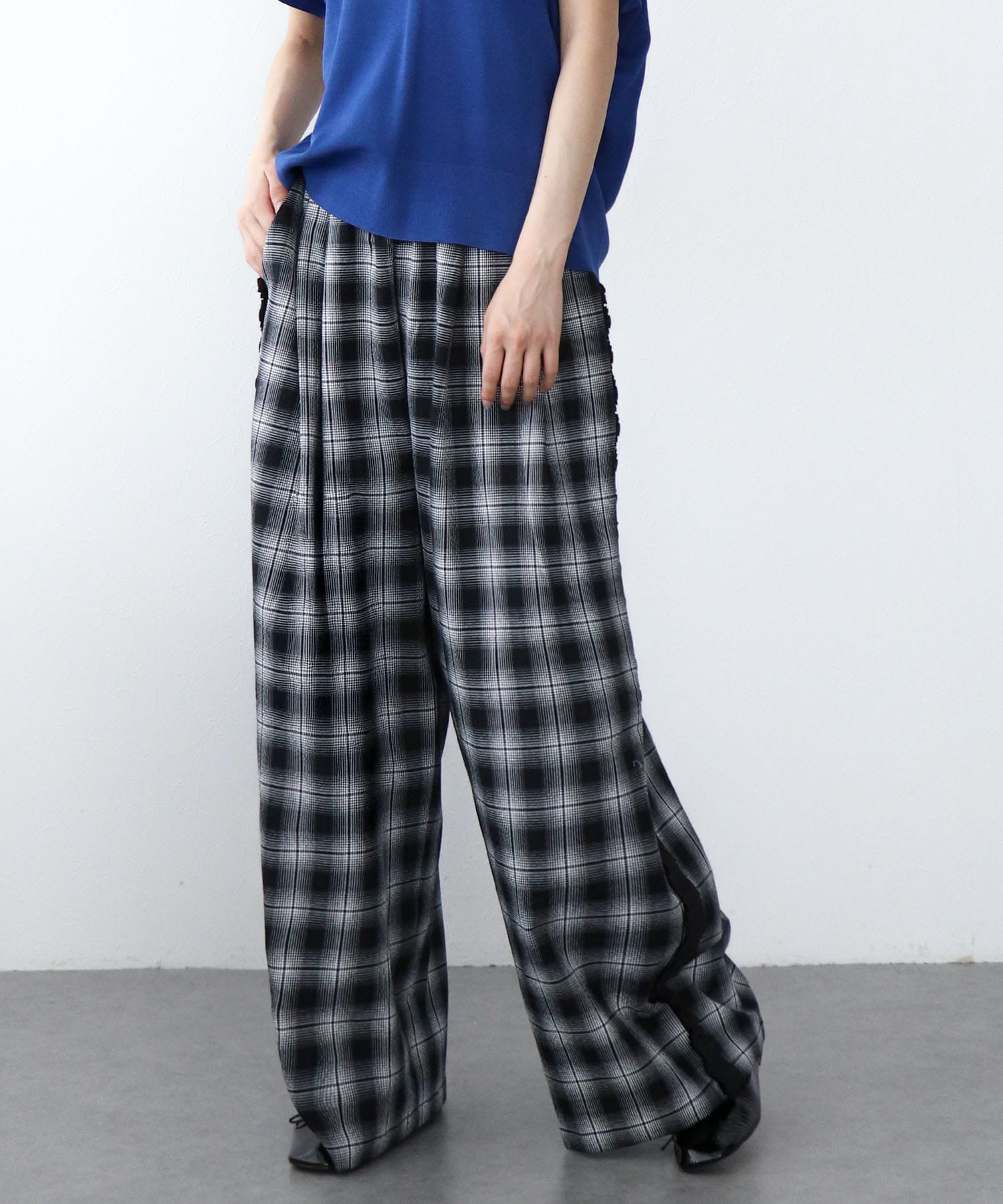 チェックサイドフリルパンツ