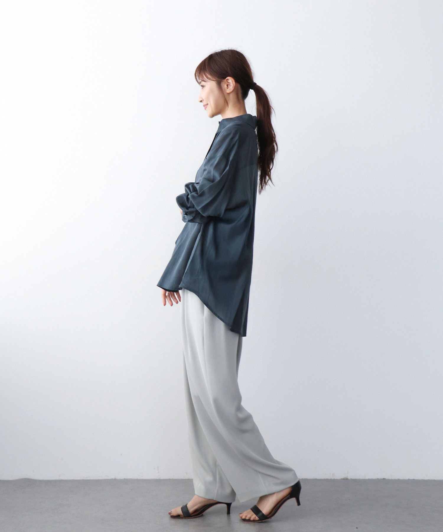 麻レーヨンロールアップシャツ