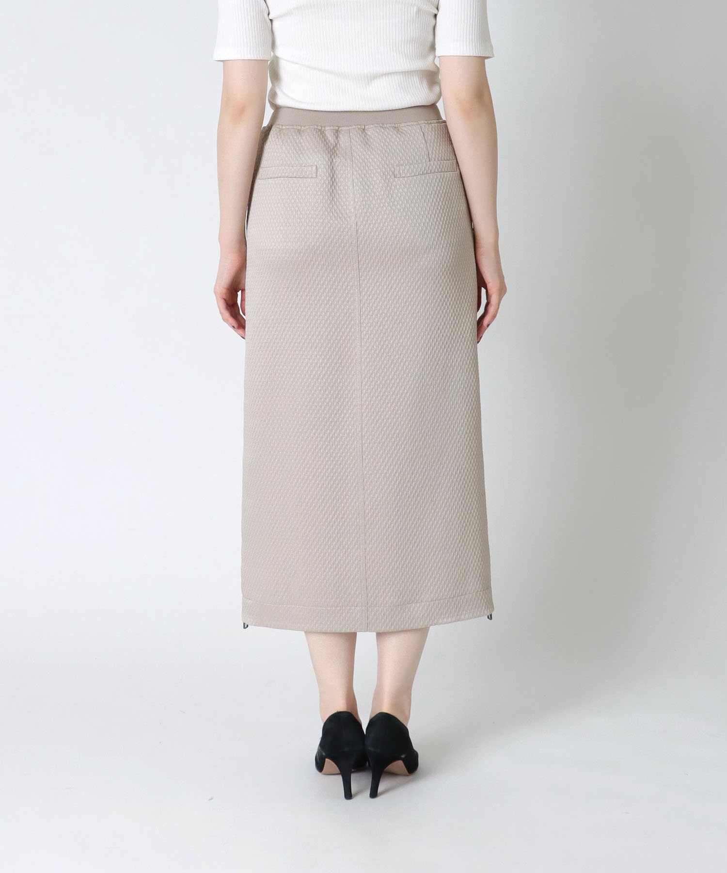 マトラッセジャカード サイドプリーツスカート | AND ON JIONE STORE