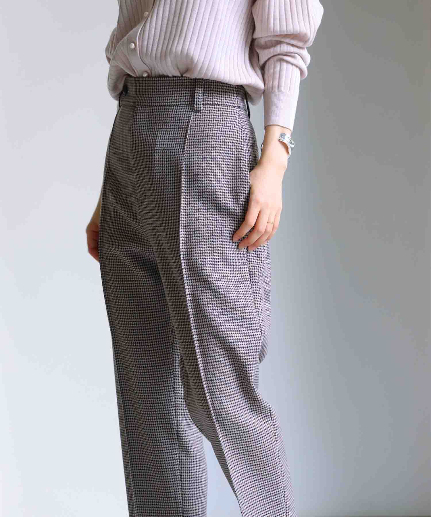 千鳥チェックセンタープレス テーパードパンツ