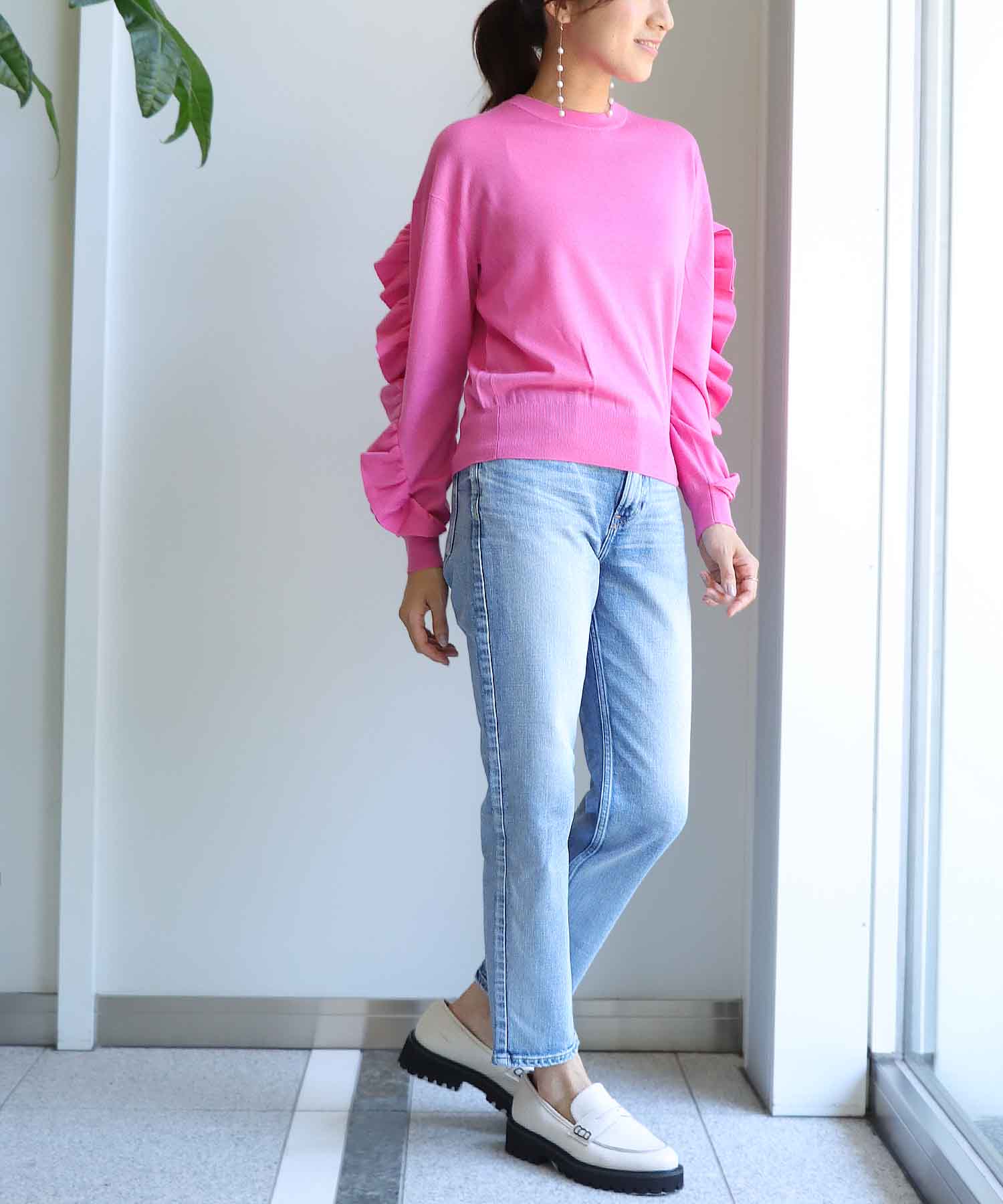 エクストラファインウール　フリルデザインニット