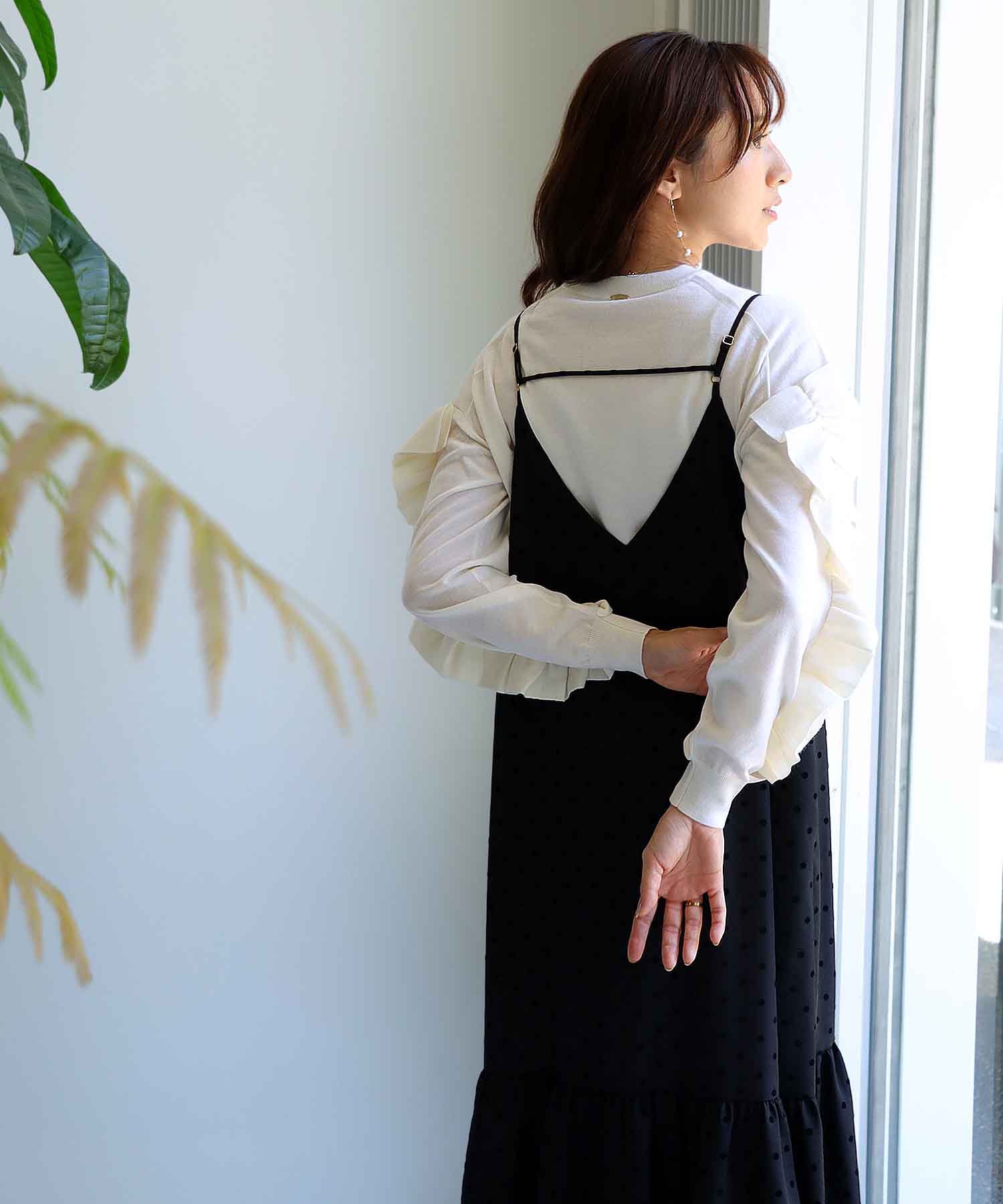 エクストラファインウール　フリルデザインニット