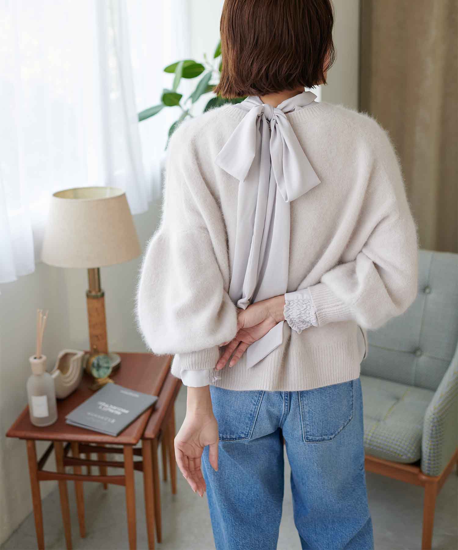 ラクーン ボリュームスリーブクルーネックニット | AND ON JIONE STORE（アンドオン）ジオン商事公式オンラインストア