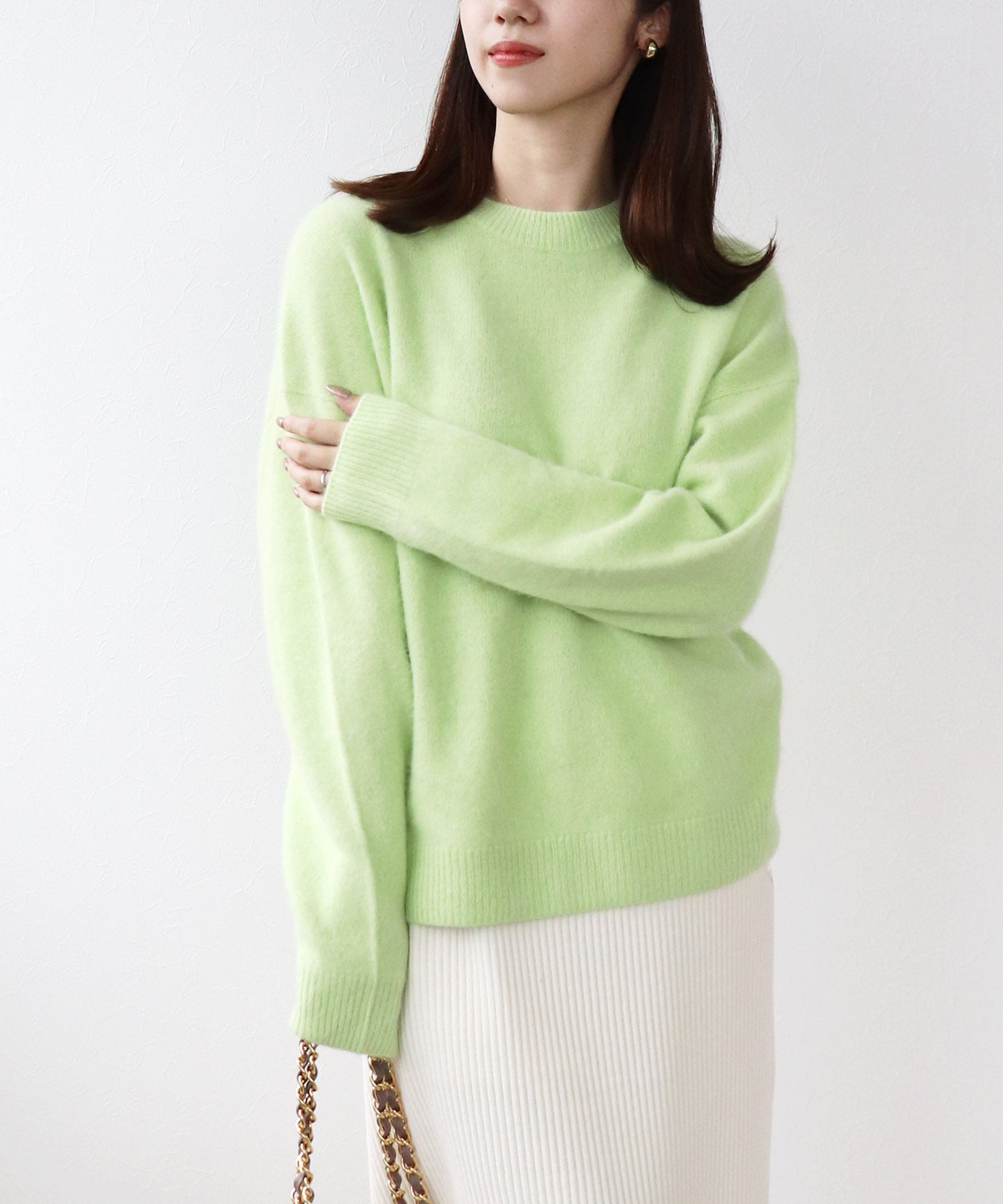 ラクーン シンプルクルーネックニット