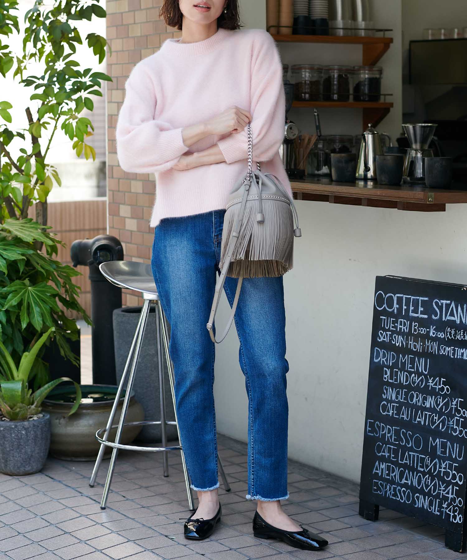 ラクーン ボリュームスリーブモックネックニット