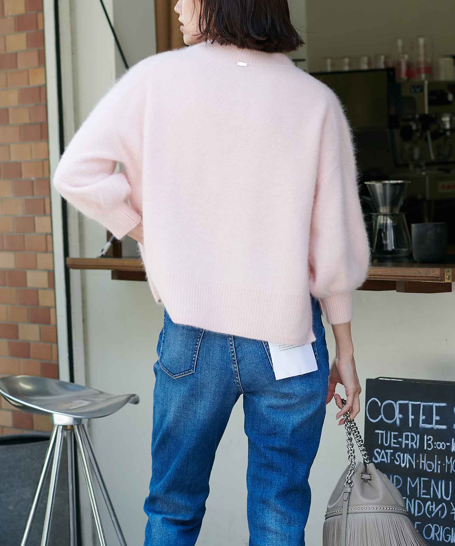 ラクーン ボリュームスリーブモックネックニット