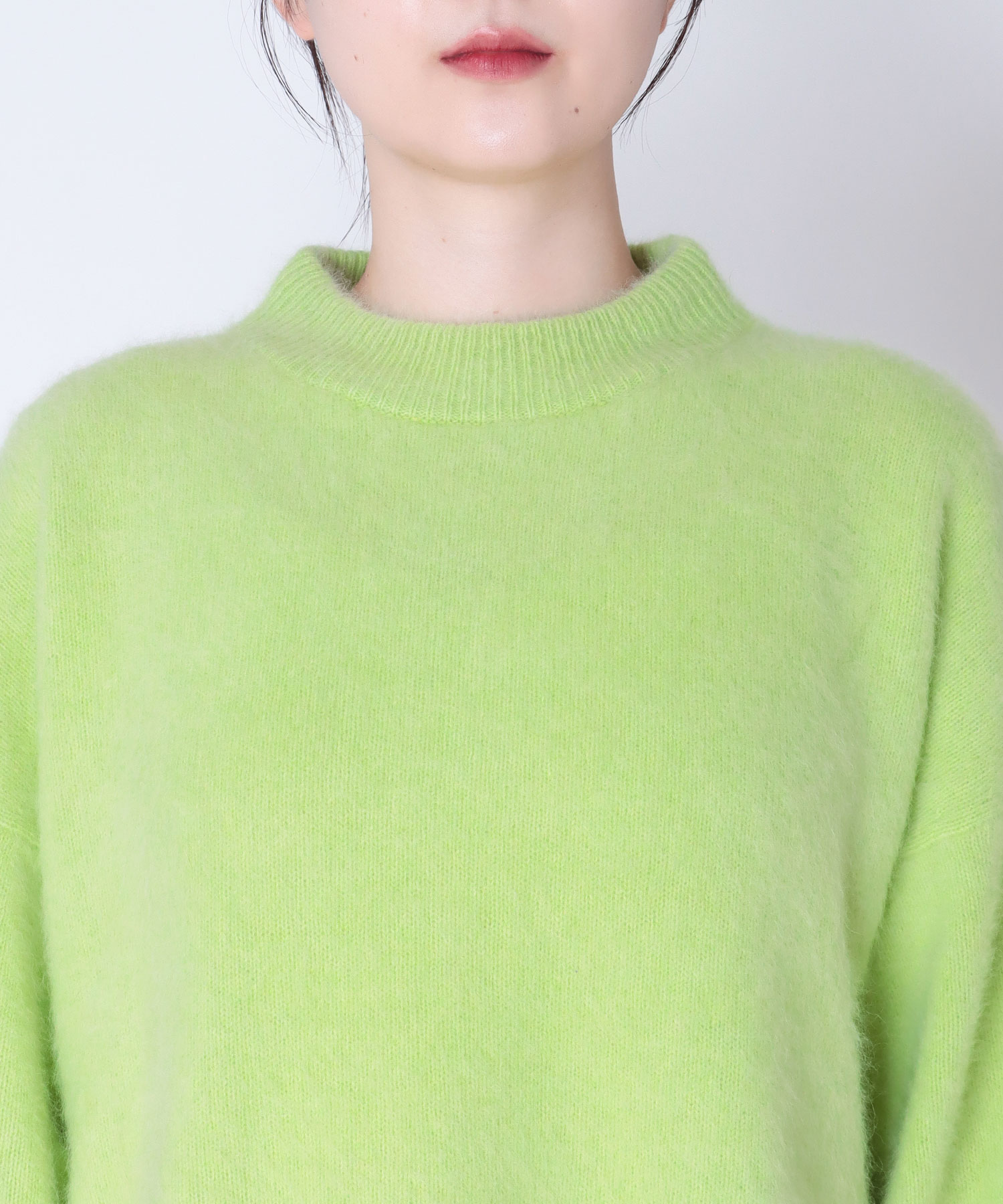 ラクーン ボリュームスリーブモックネックニット