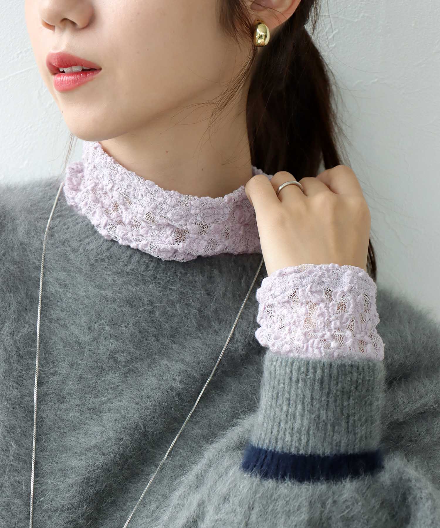 ストレッチフラワーレース インナータートルニット