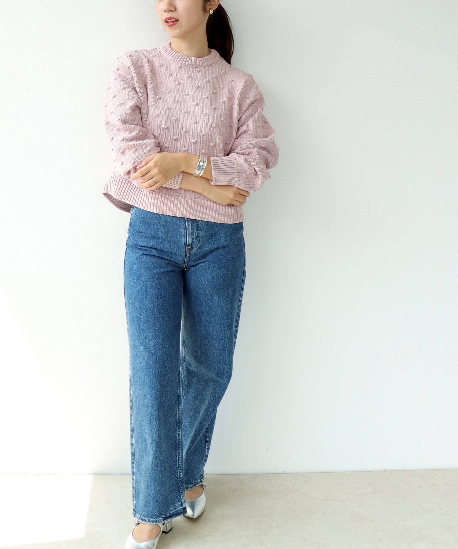 ポンポン編みクルーネックニット