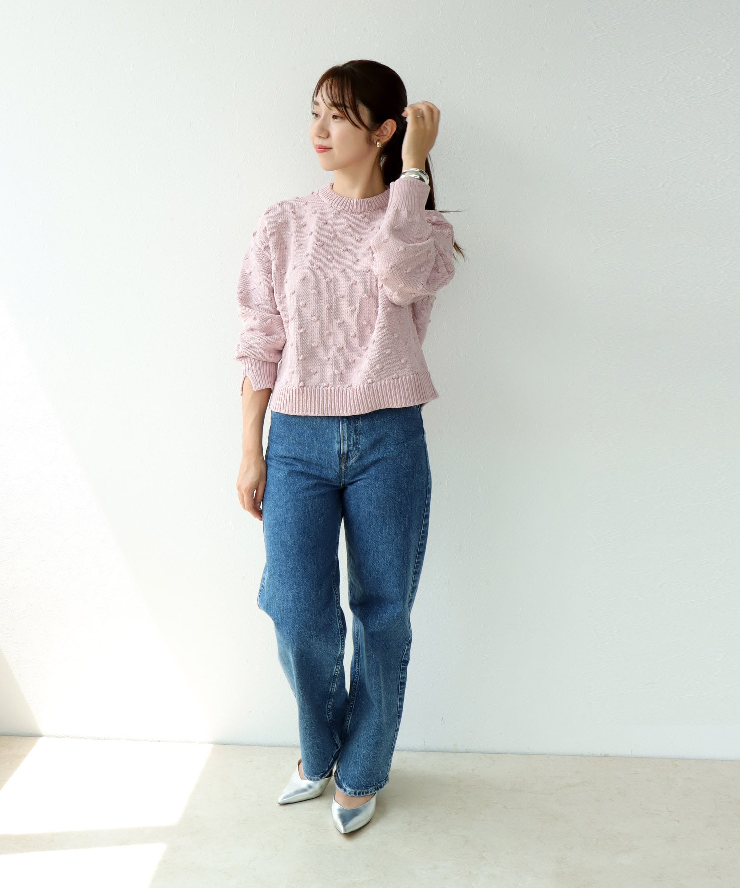 ポンポン編みクルーネックニット