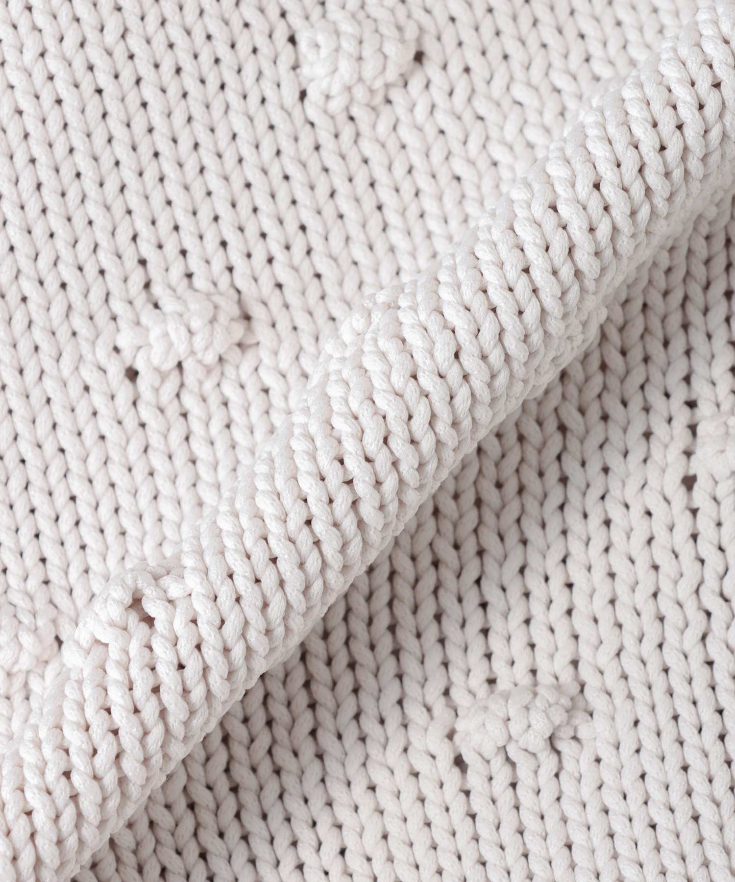 ポンポン編みクルーネックニット