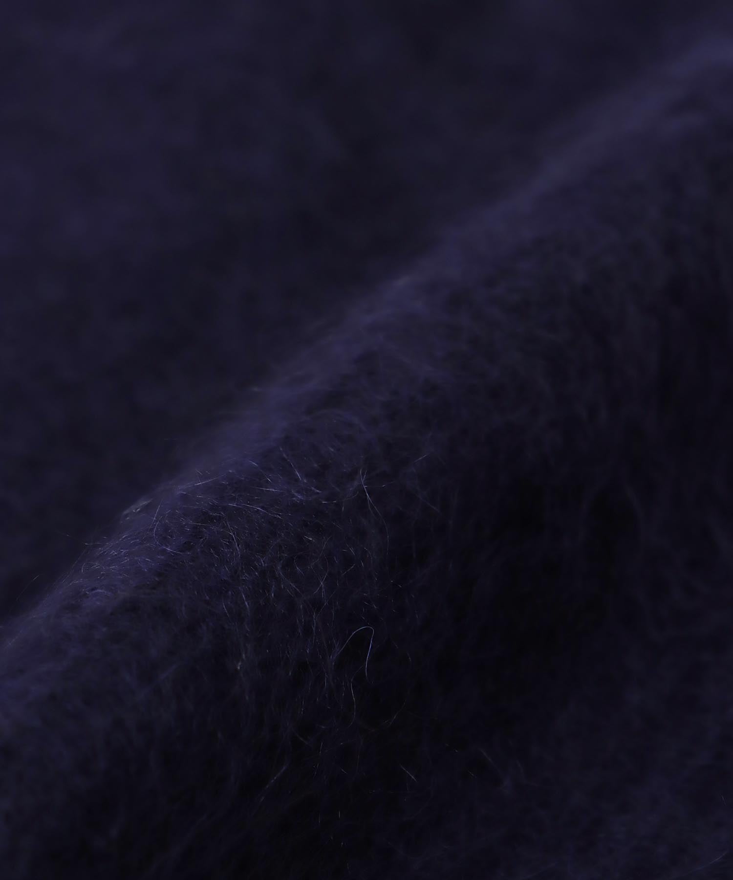 ラクーン ボリュームスリーブクルーネックニット