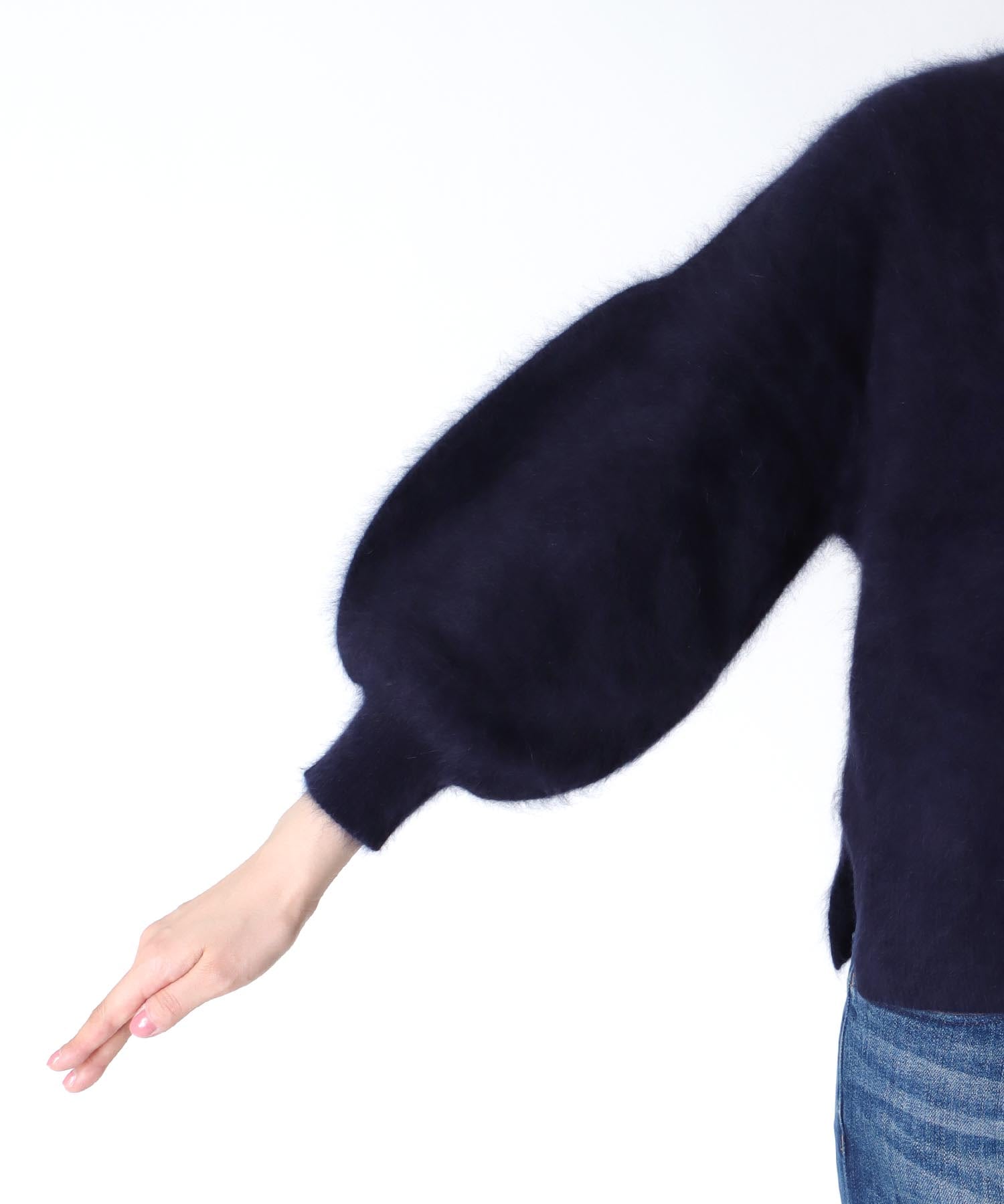 ラクーン ボリュームスリーブクルーネックニット