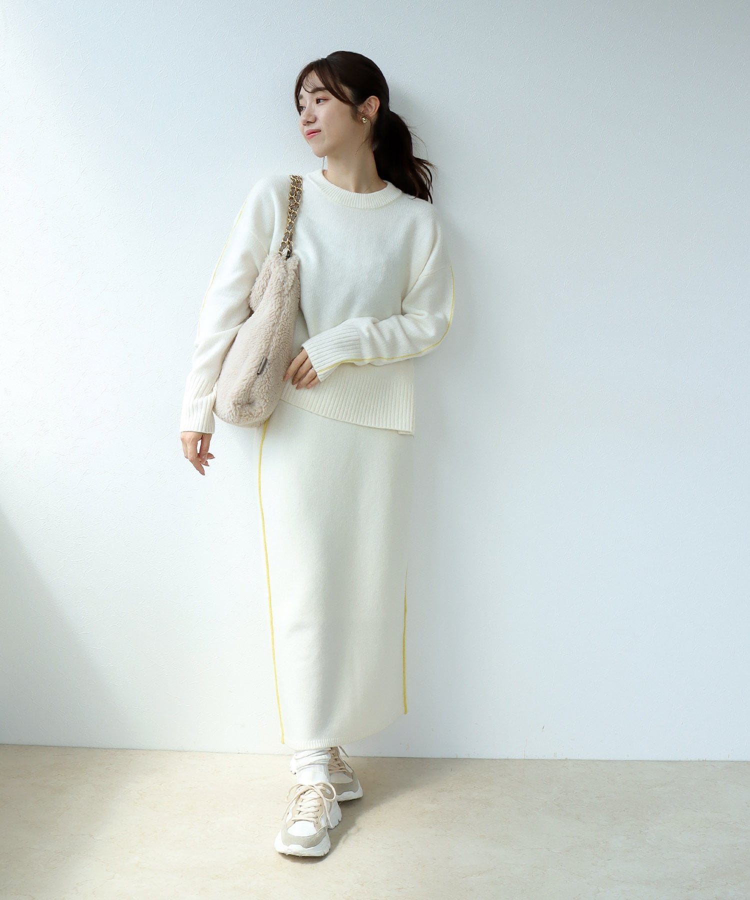 エアウール配色シームラインニット